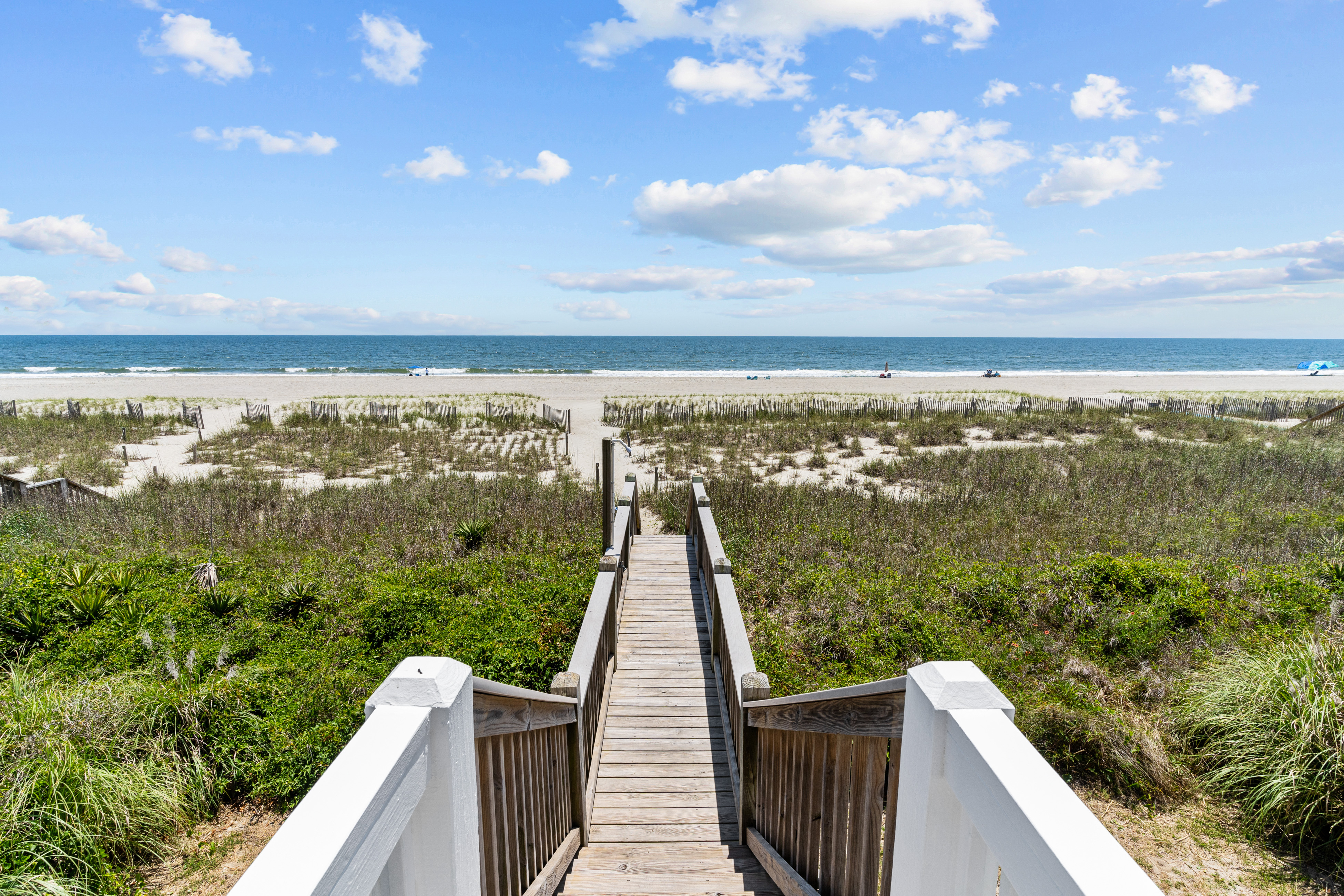 Barefeet Retreat: Oceanfront home with a Private Beach Access and Spacious Covered Porches
