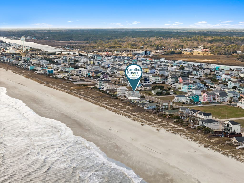 Barefeet Retreat: Oceanfront home with a Private Beach Access and Spacious Covered Porches