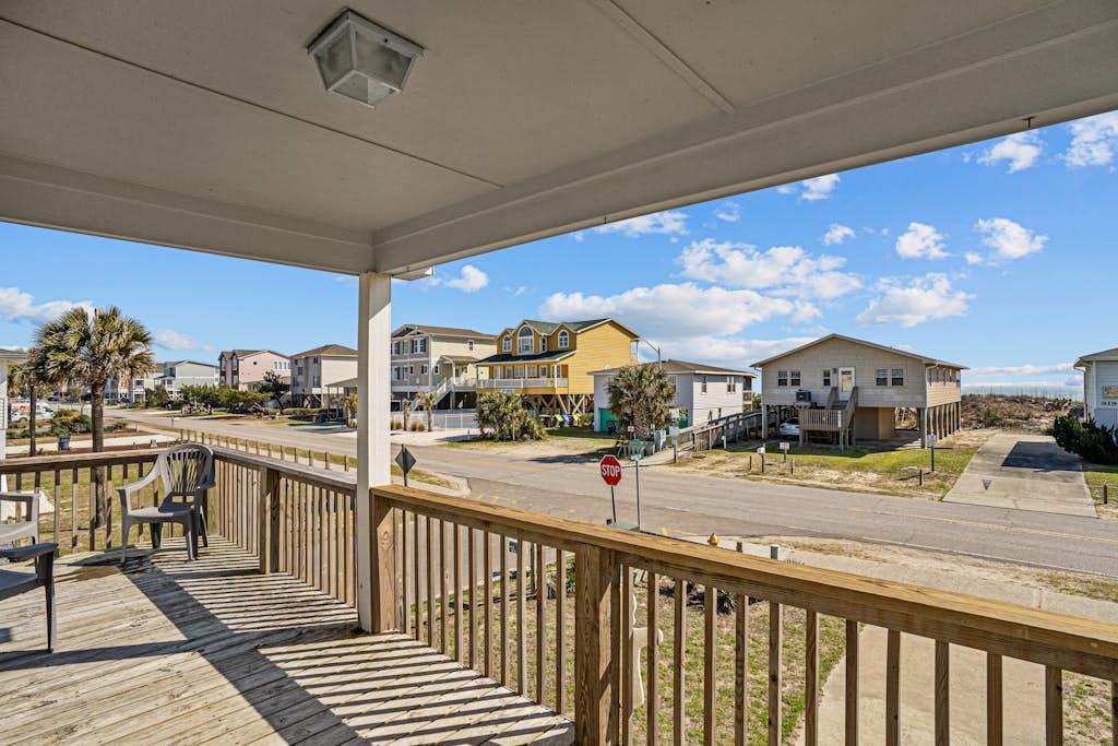 Casper's Hideaway: Dog-Friendly Coastal Home, Patio