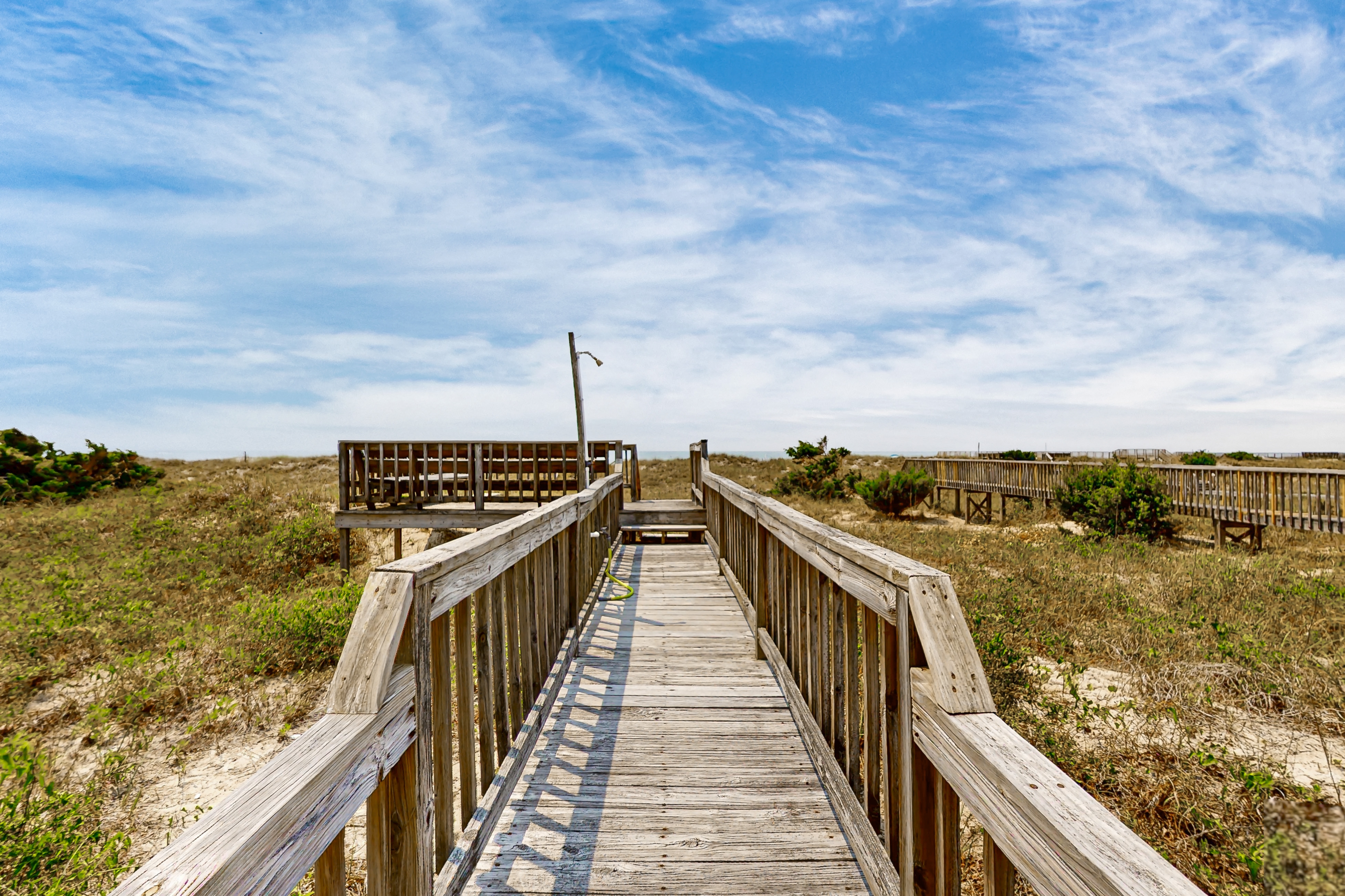 Oceanfront, two-level duplex with sundeck, washer/dryer, & central AC