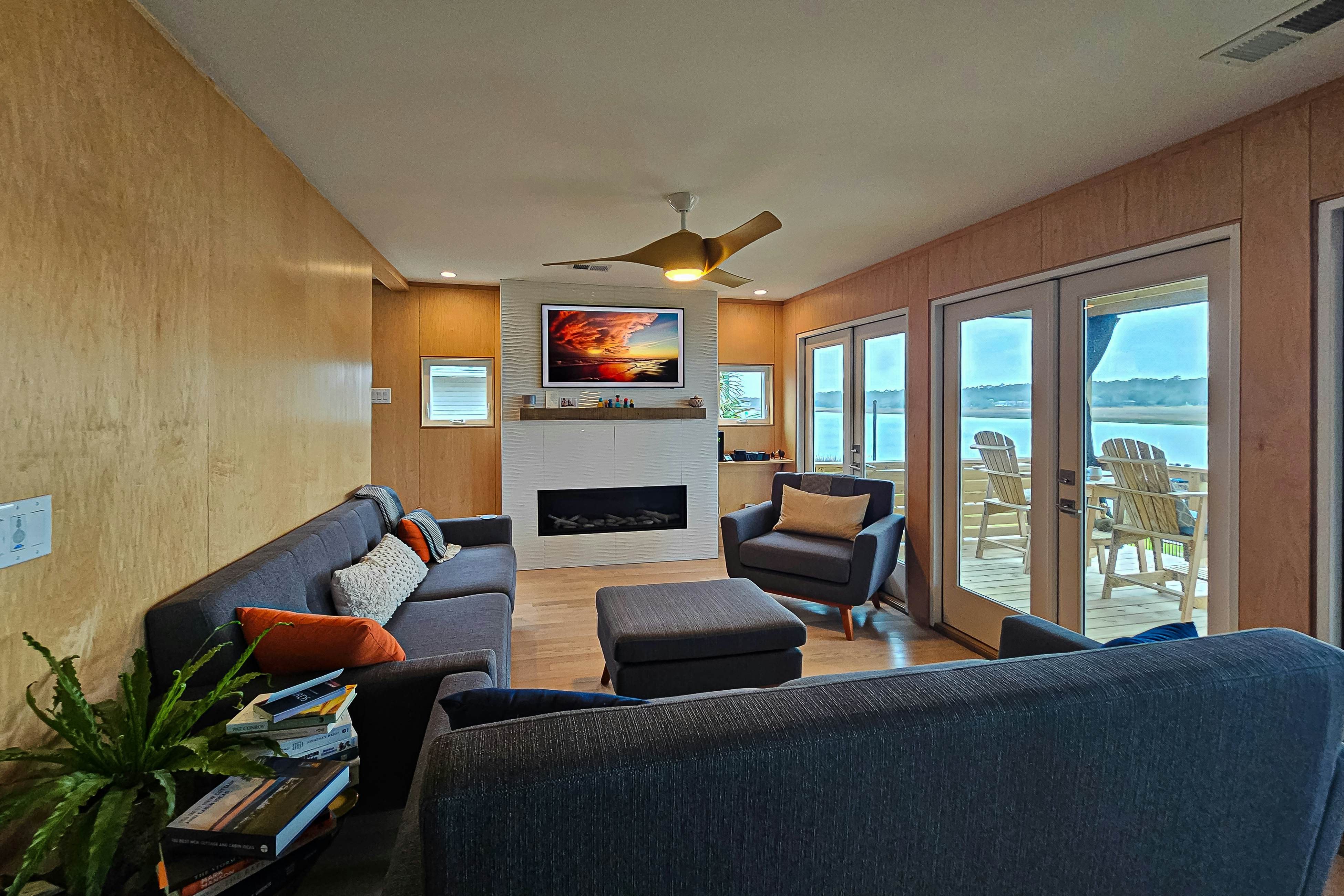 HB258 Intracoastal Indulgence