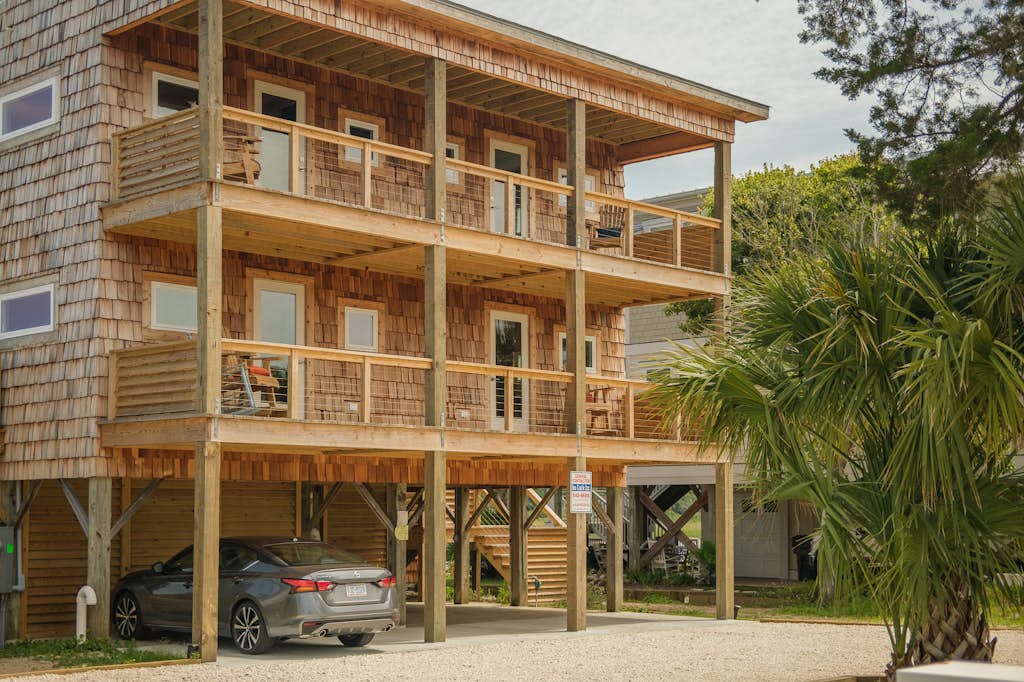 Intracoastal Indulgence: Waterfront, pool, dock and water views!
