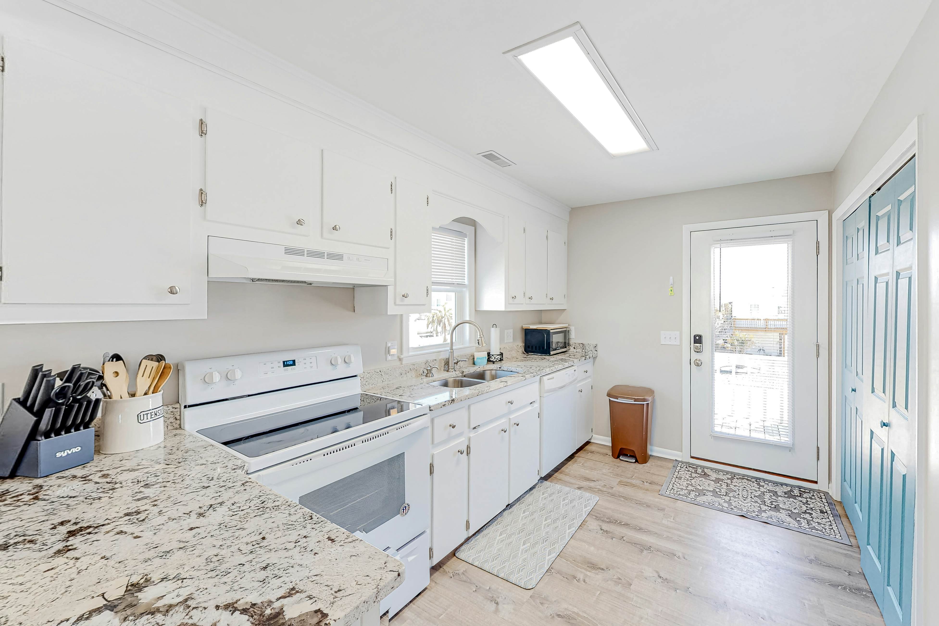 HB261 Rosie's Rendezvous