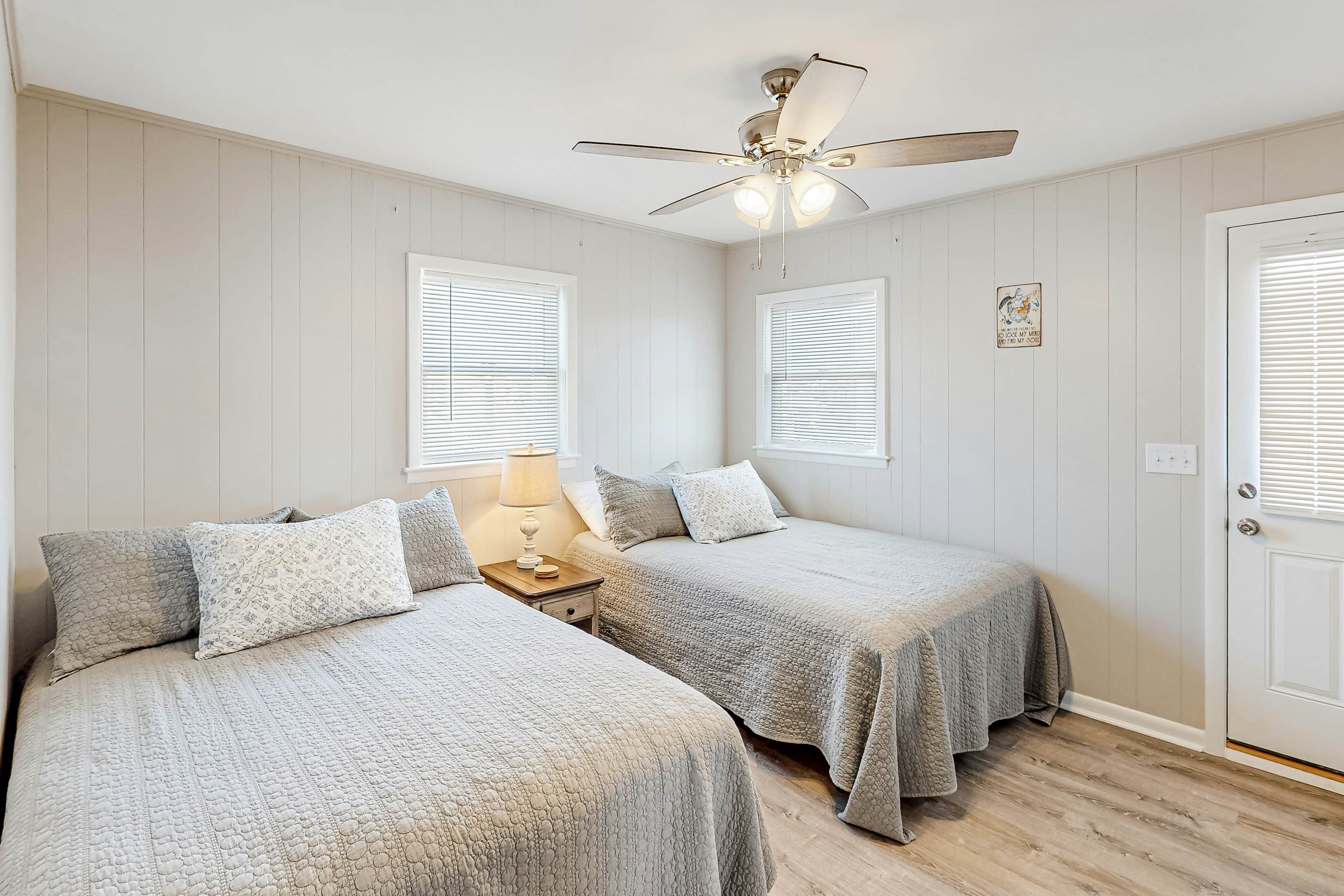 HB261 Rosie's Rendezvous