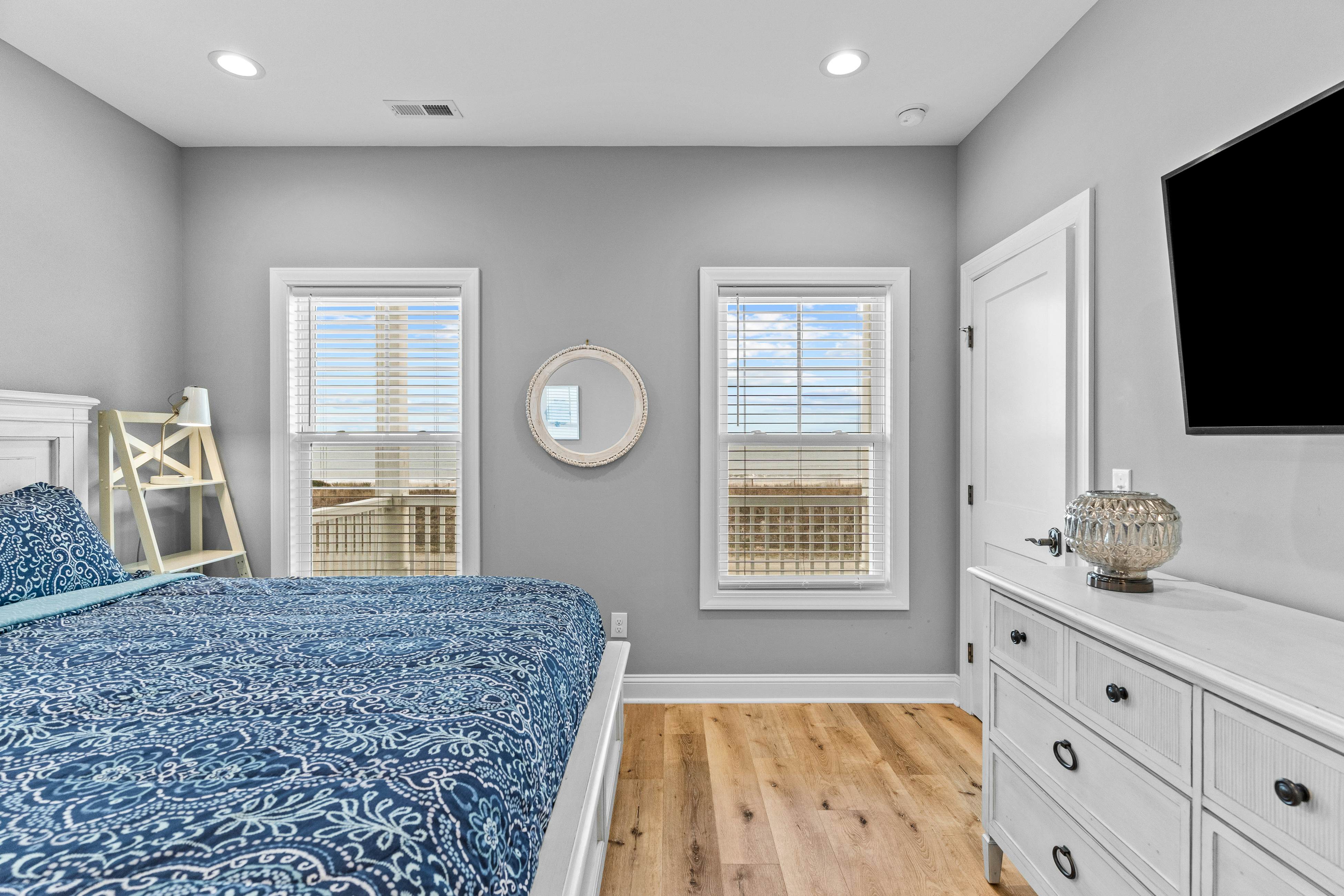 HB232 Heaven's Outpost