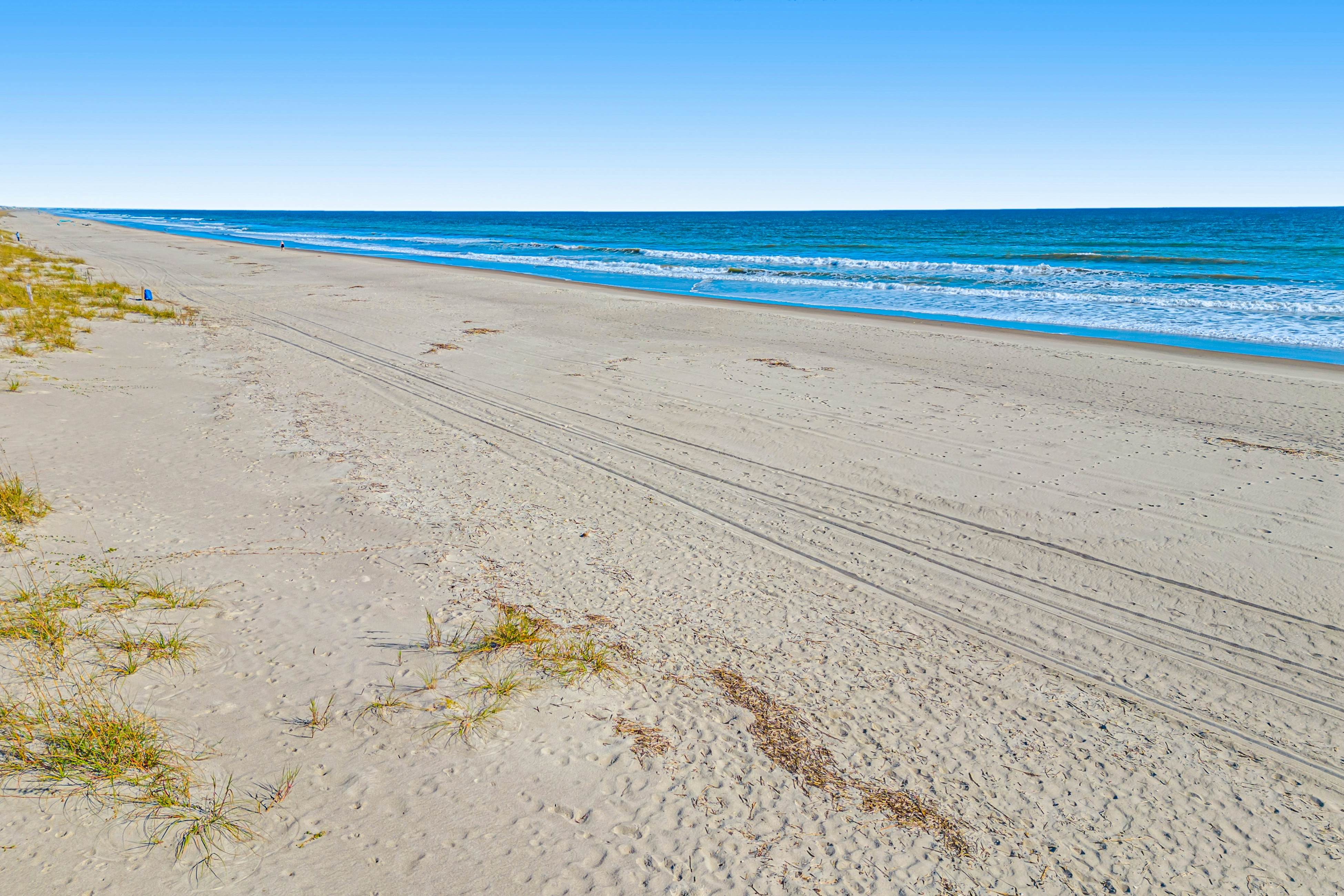 HB272 Sunshine Ally - Captain's  Villa 9-C