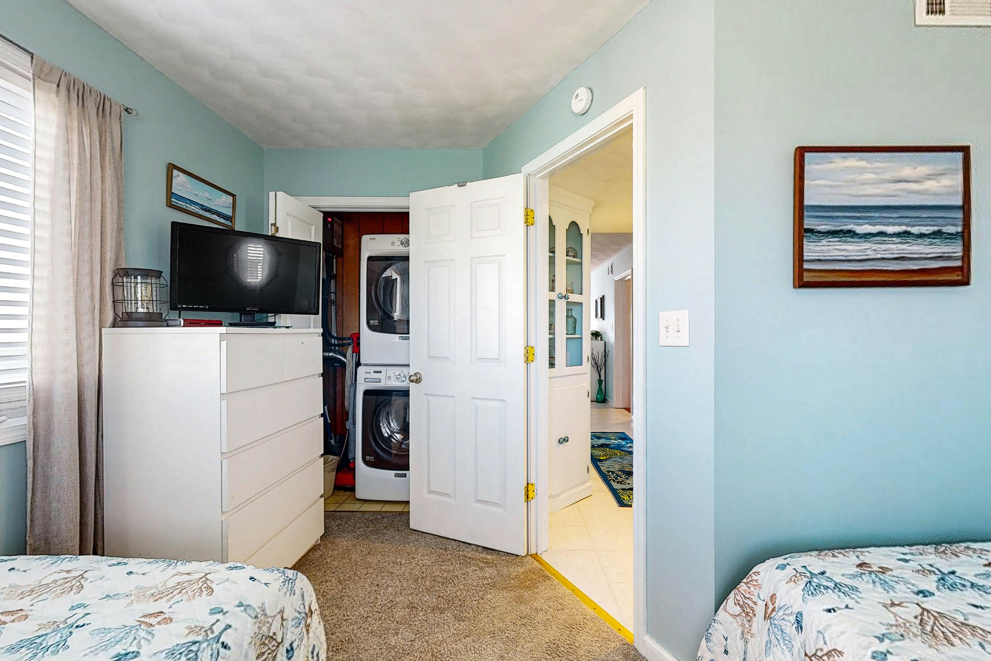 HB272 Sunshine Ally - Captain's  Villa 9-C