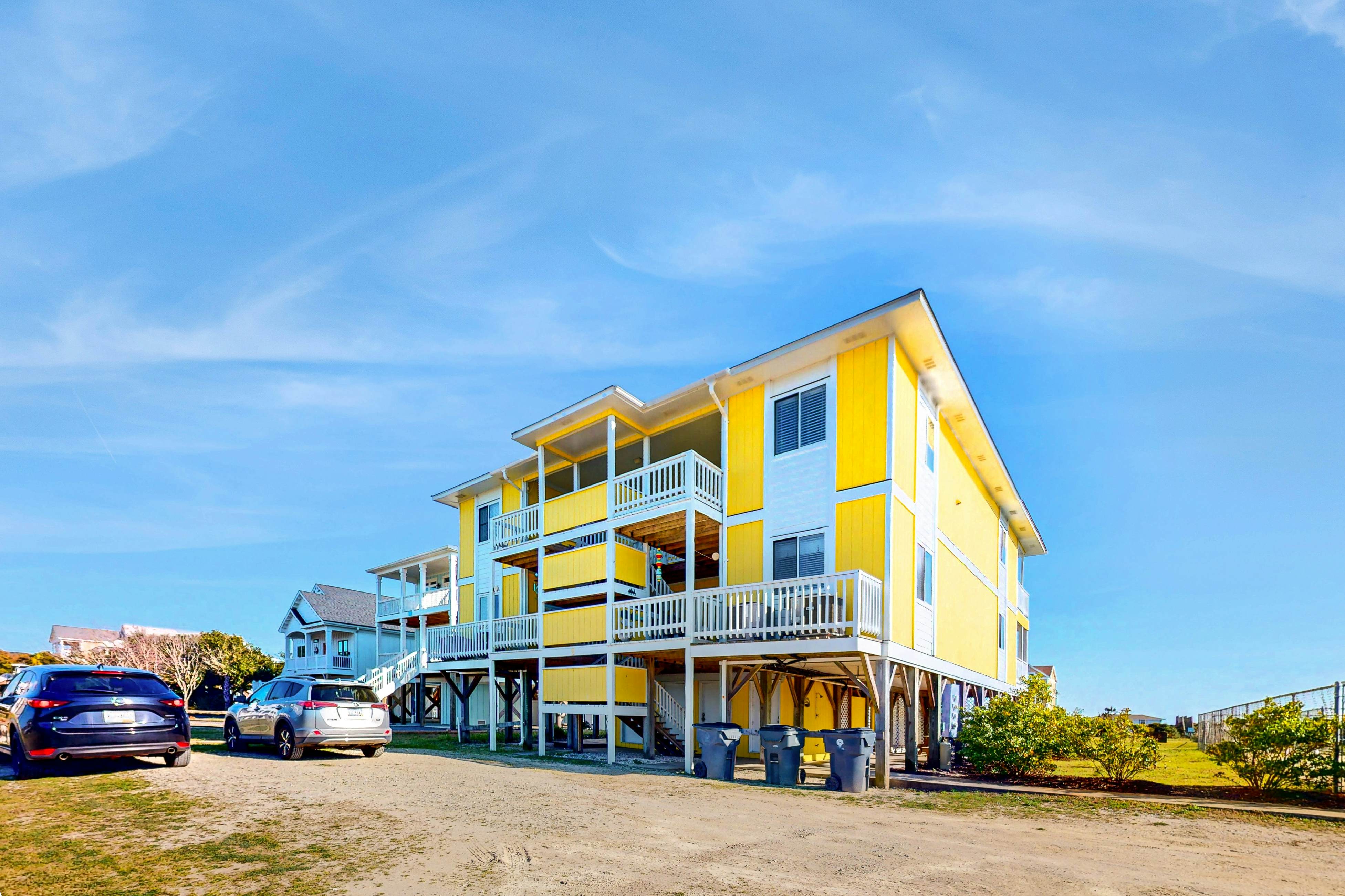 HB272 Sunshine Ally - Captain's  Villa 9-C