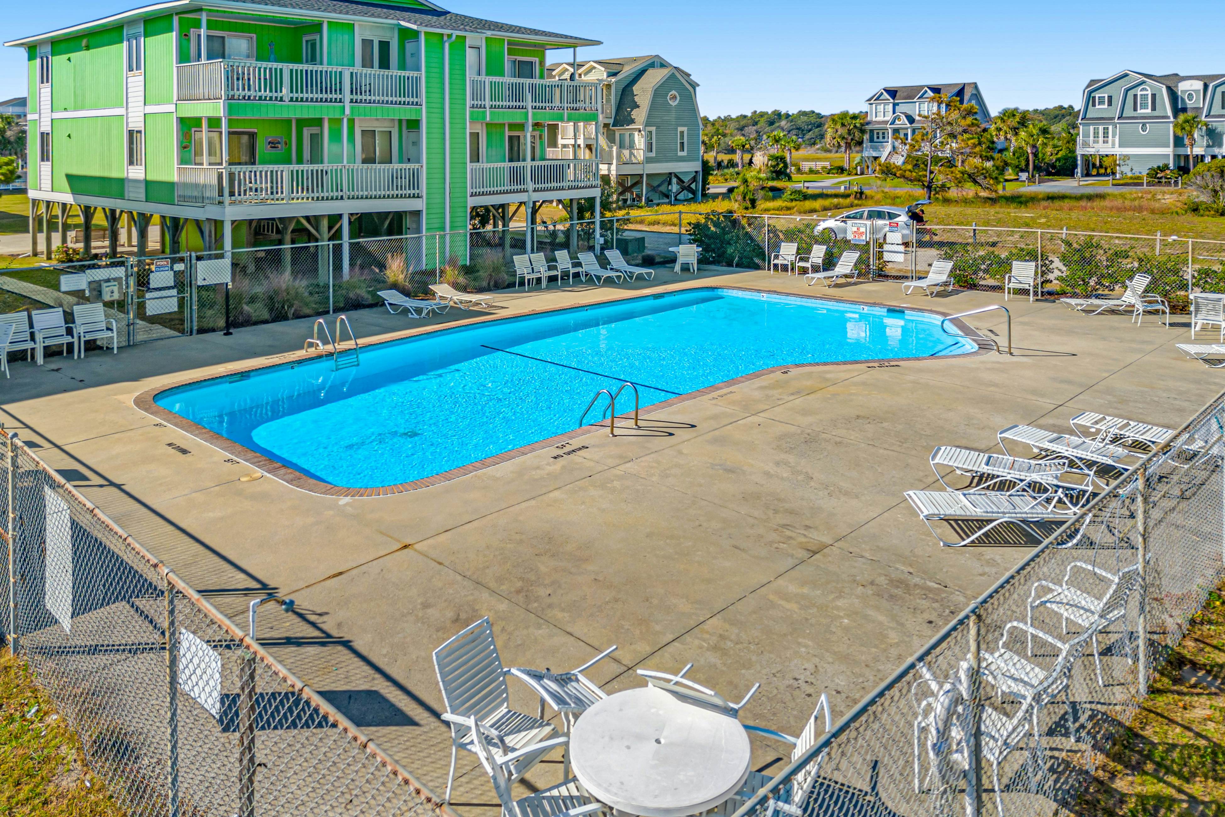 HB272 Sunshine Ally - Captain's  Villa 9-C