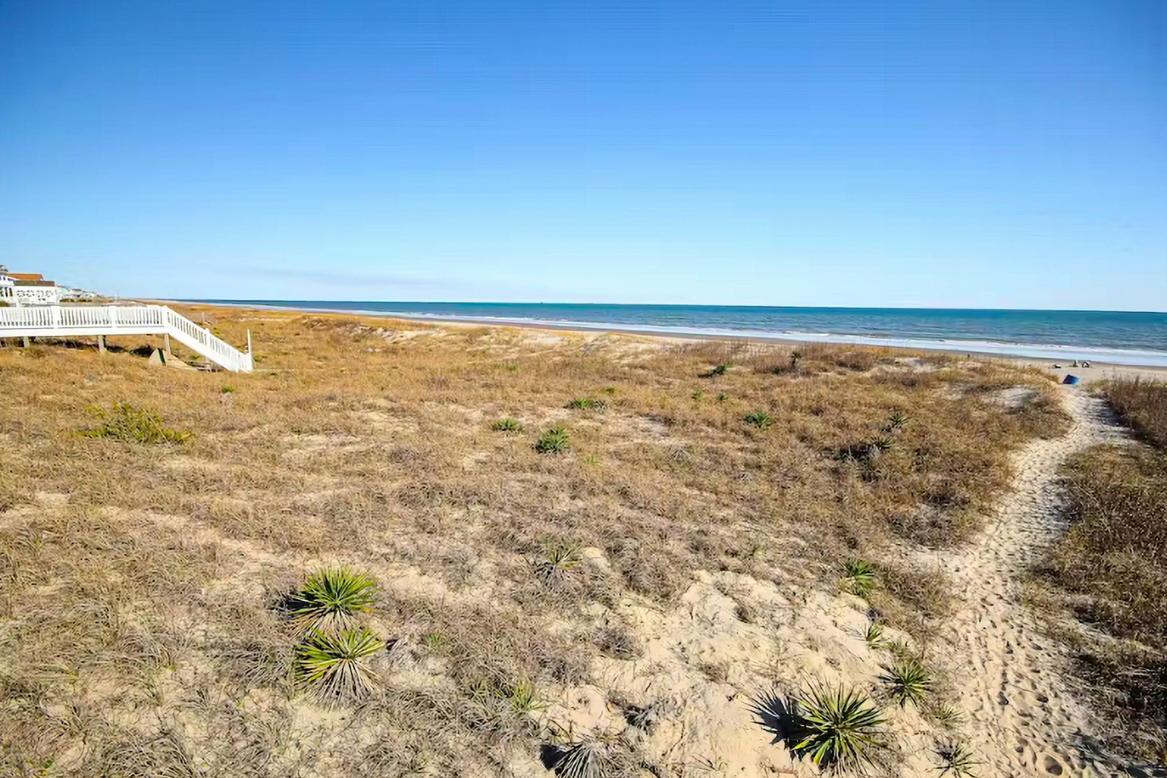 HB272 Sunshine Ally - Captain's  Villa 9-C