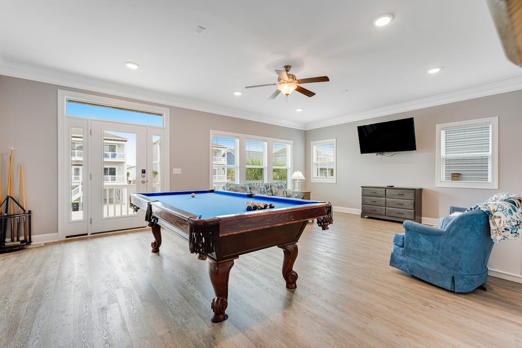 Glimmering Shell Hideaway: Private pool, water views, & pool table - dog-friendly