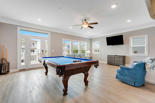 Glimmering Shell Hideaway: Private pool, water views, & pool table - dog-friendly