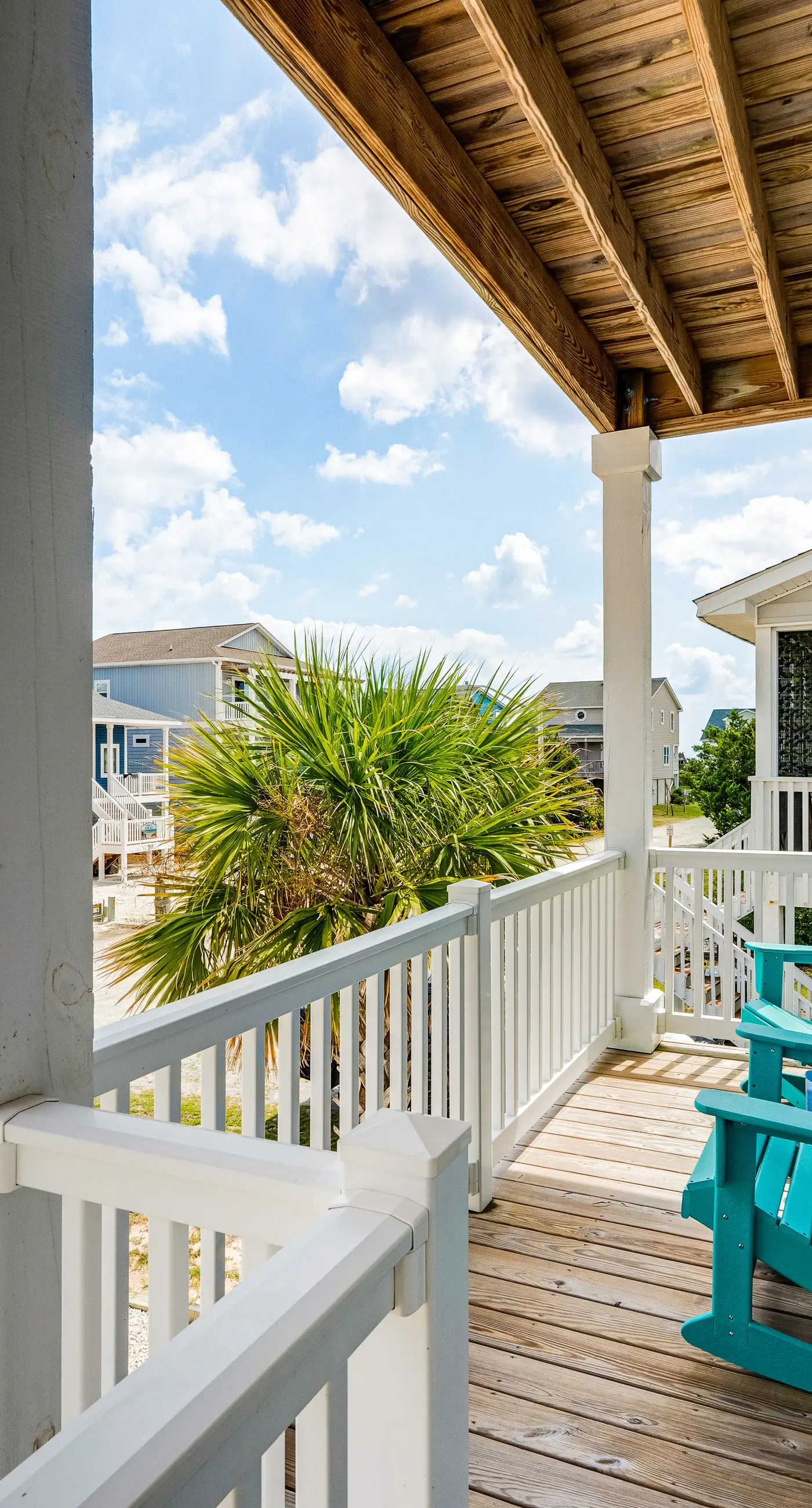 HB189 Glimmering Shell Hideaway