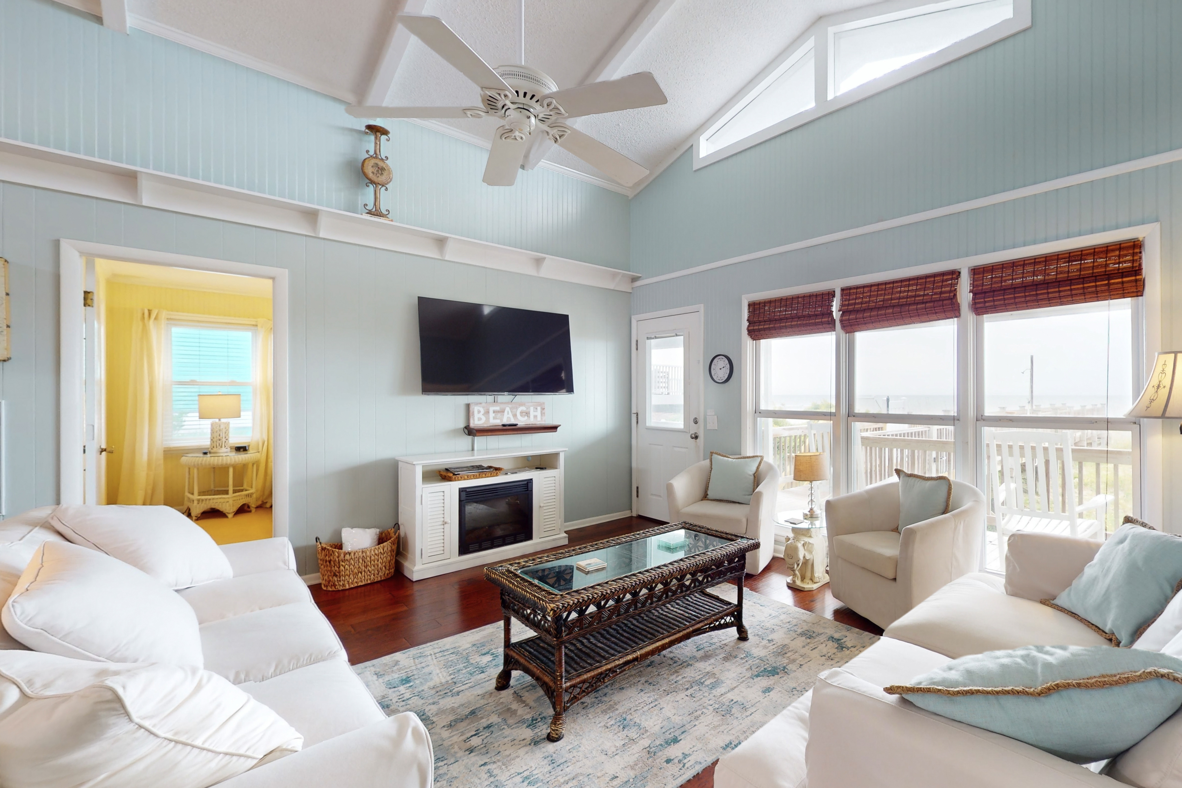 Oceanfront Cozy Cottage Heated Pool with Hydrotherapy Spa