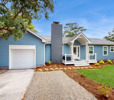 OAI103 Between the Beach and Breeze