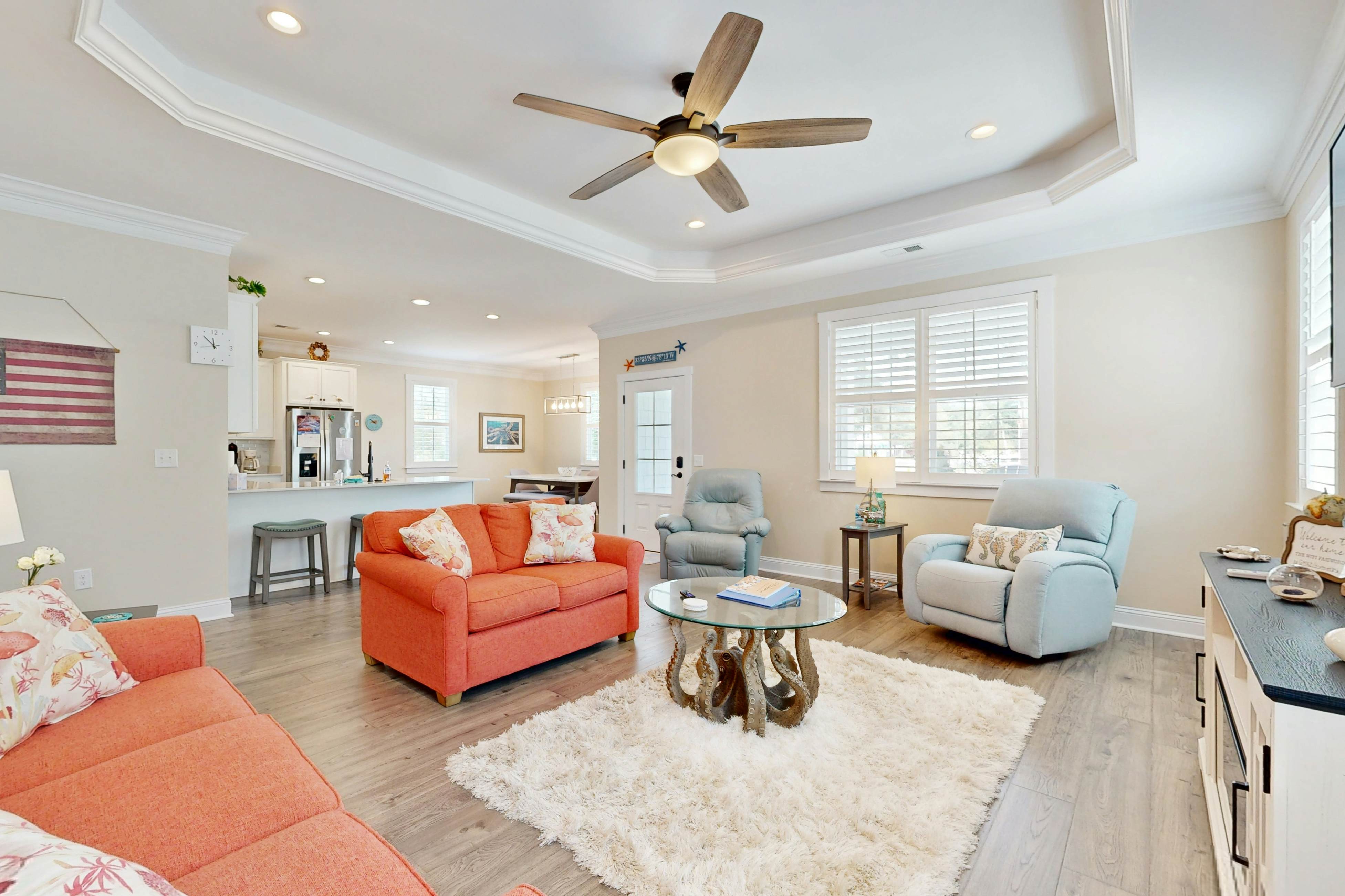 OAI83 2 Balls by the Sea