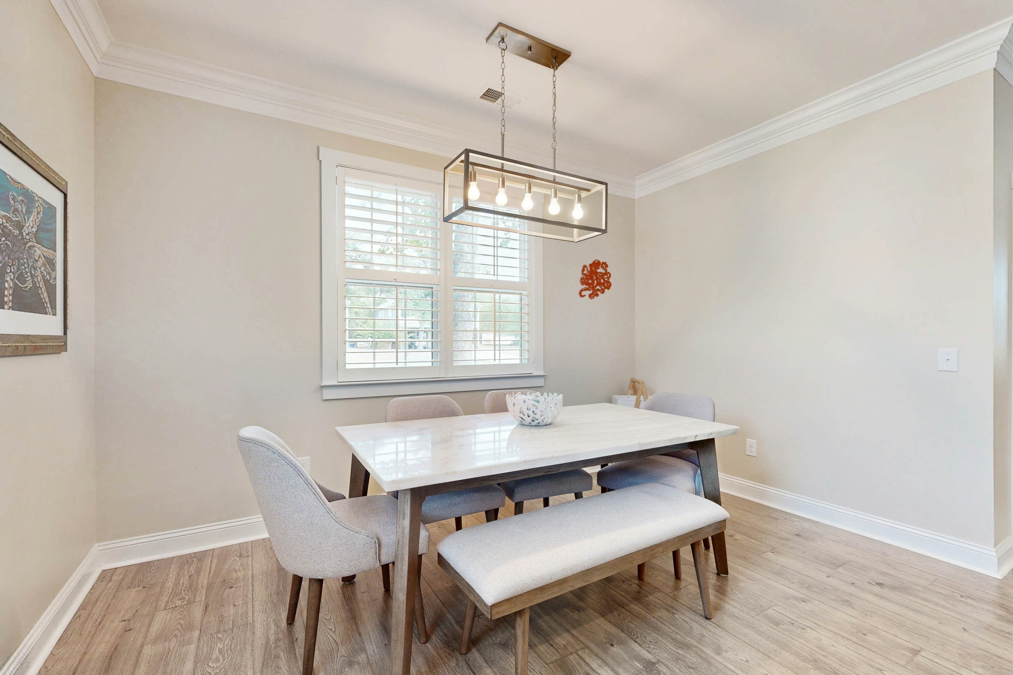 OAI83 2 Balls by the Sea