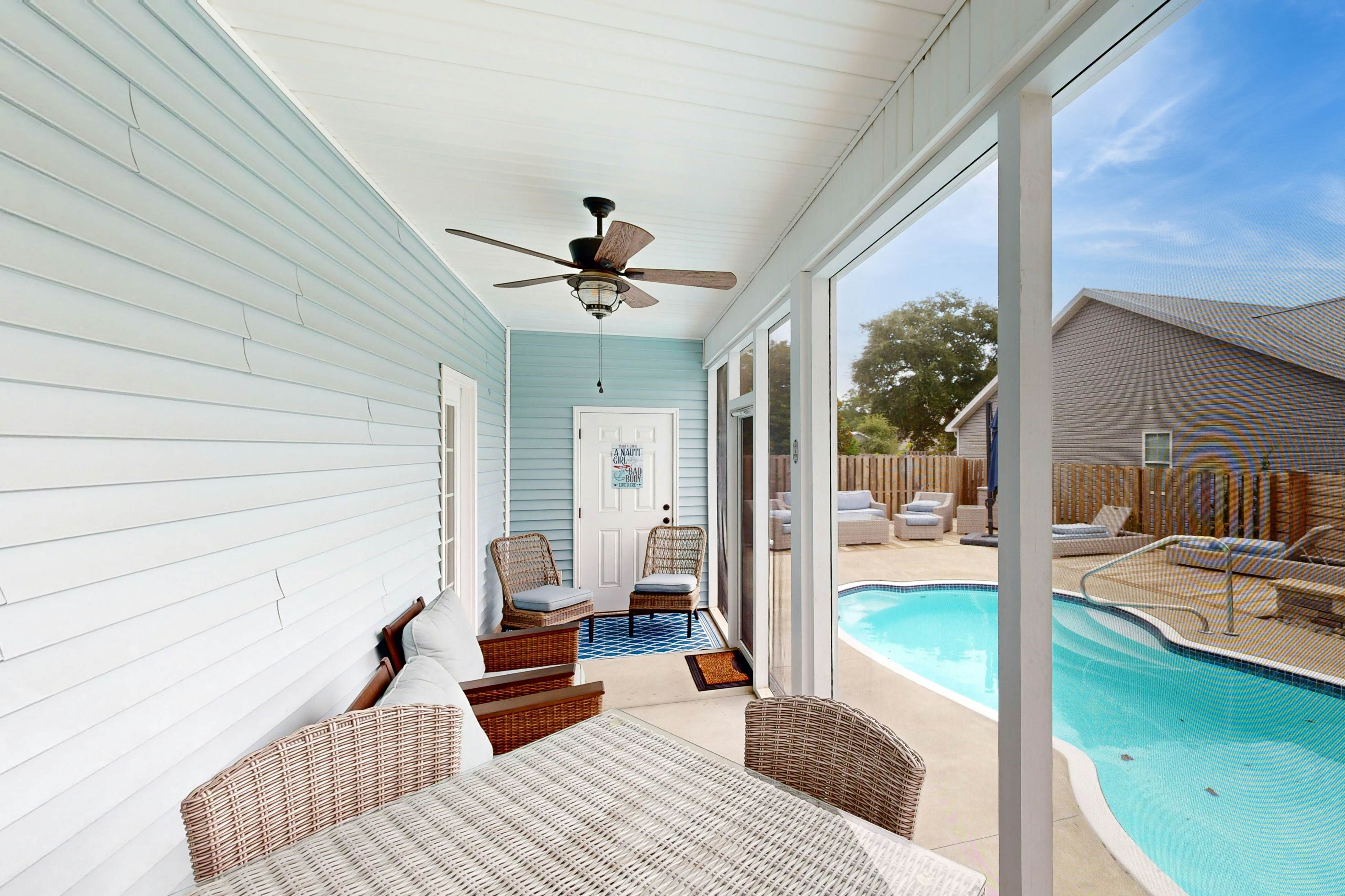 OAI83 2 Balls by the Sea