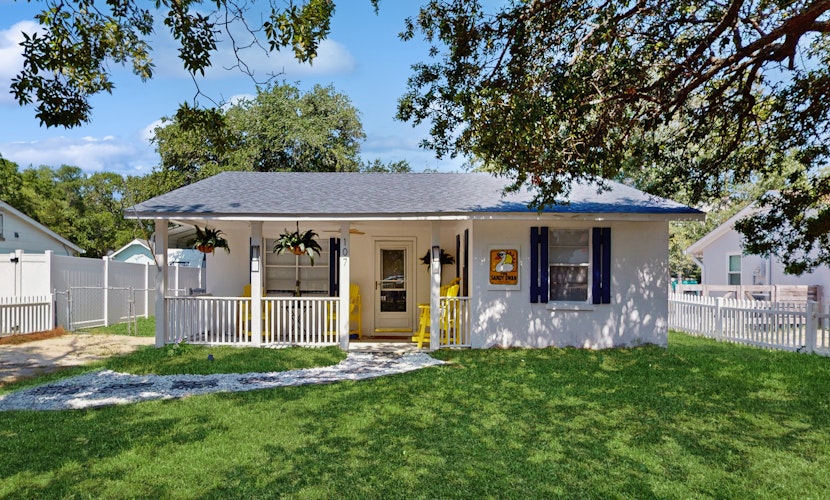 Dog-friendly coastal home with enclosed yard, private hot tub and fire-pit