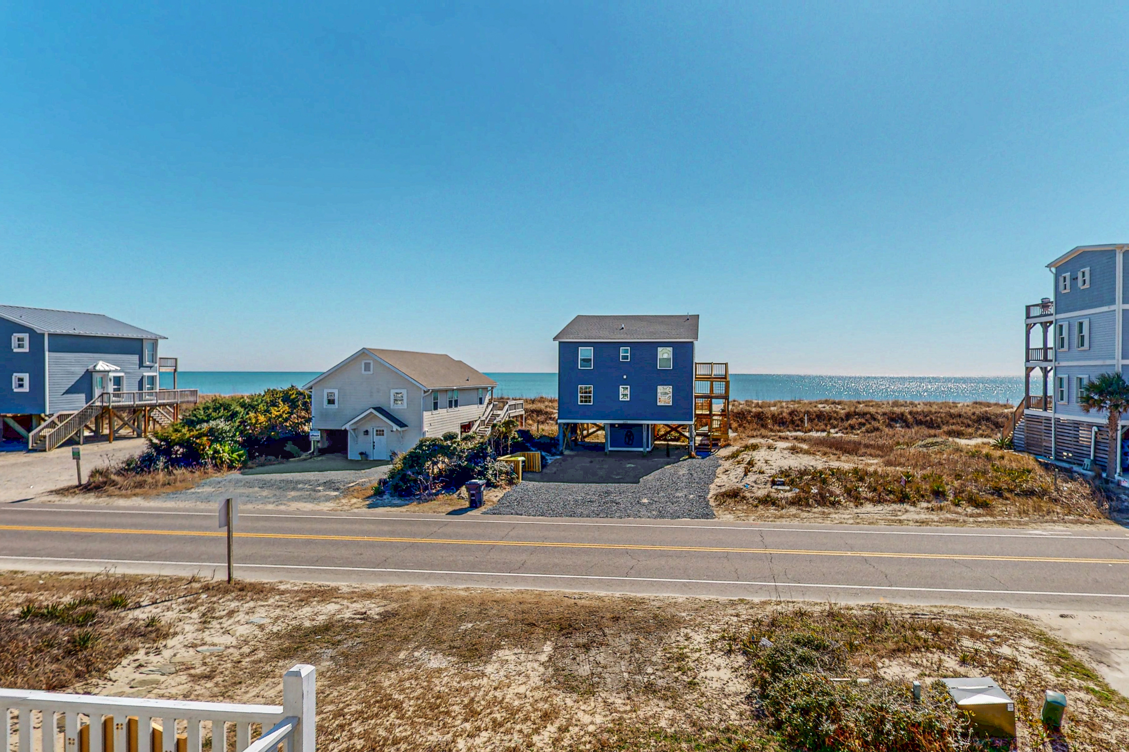 Dog-friendly ocean view home close to beach and local attractions