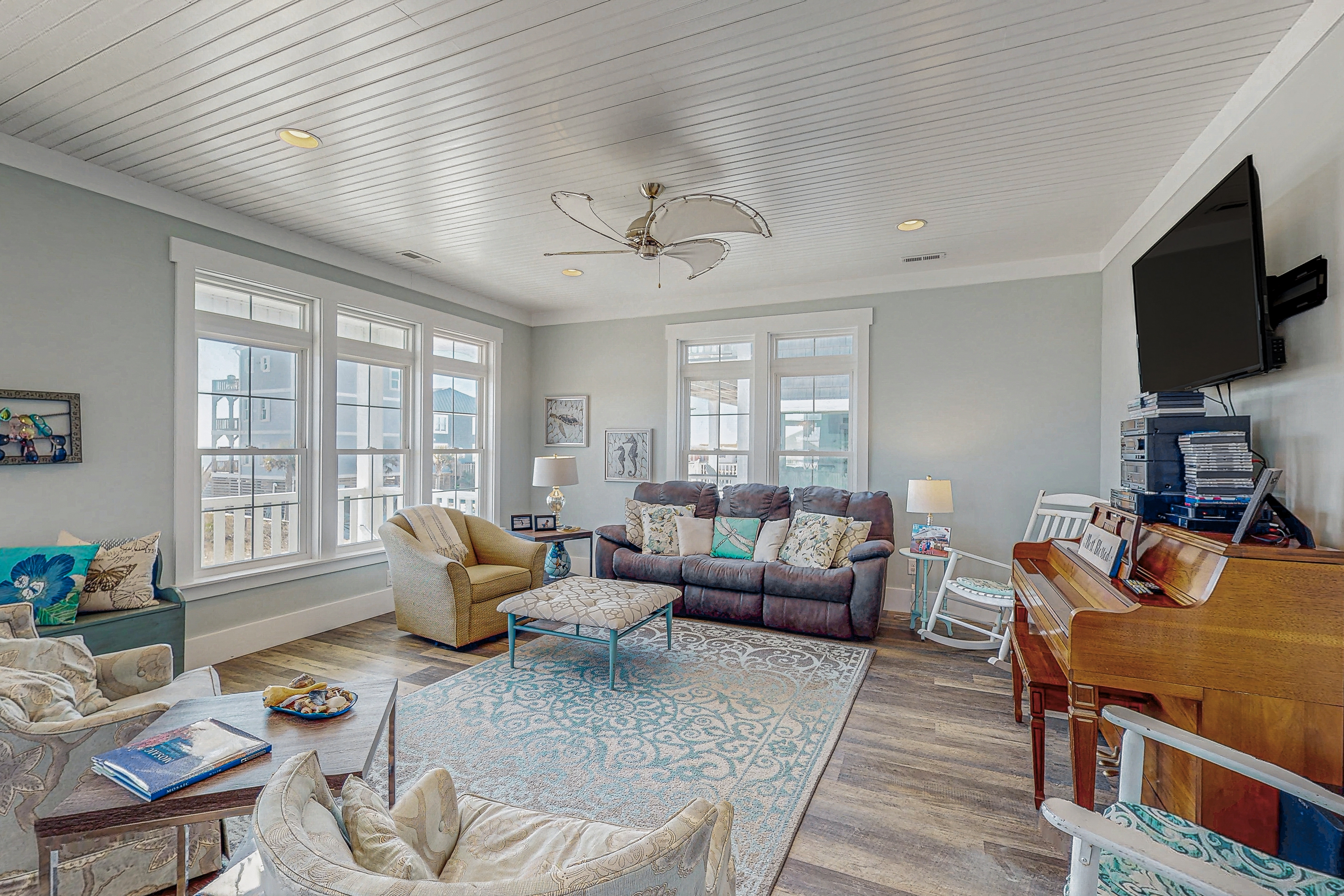 Dog-friendly ocean view home close to beach and local attractions