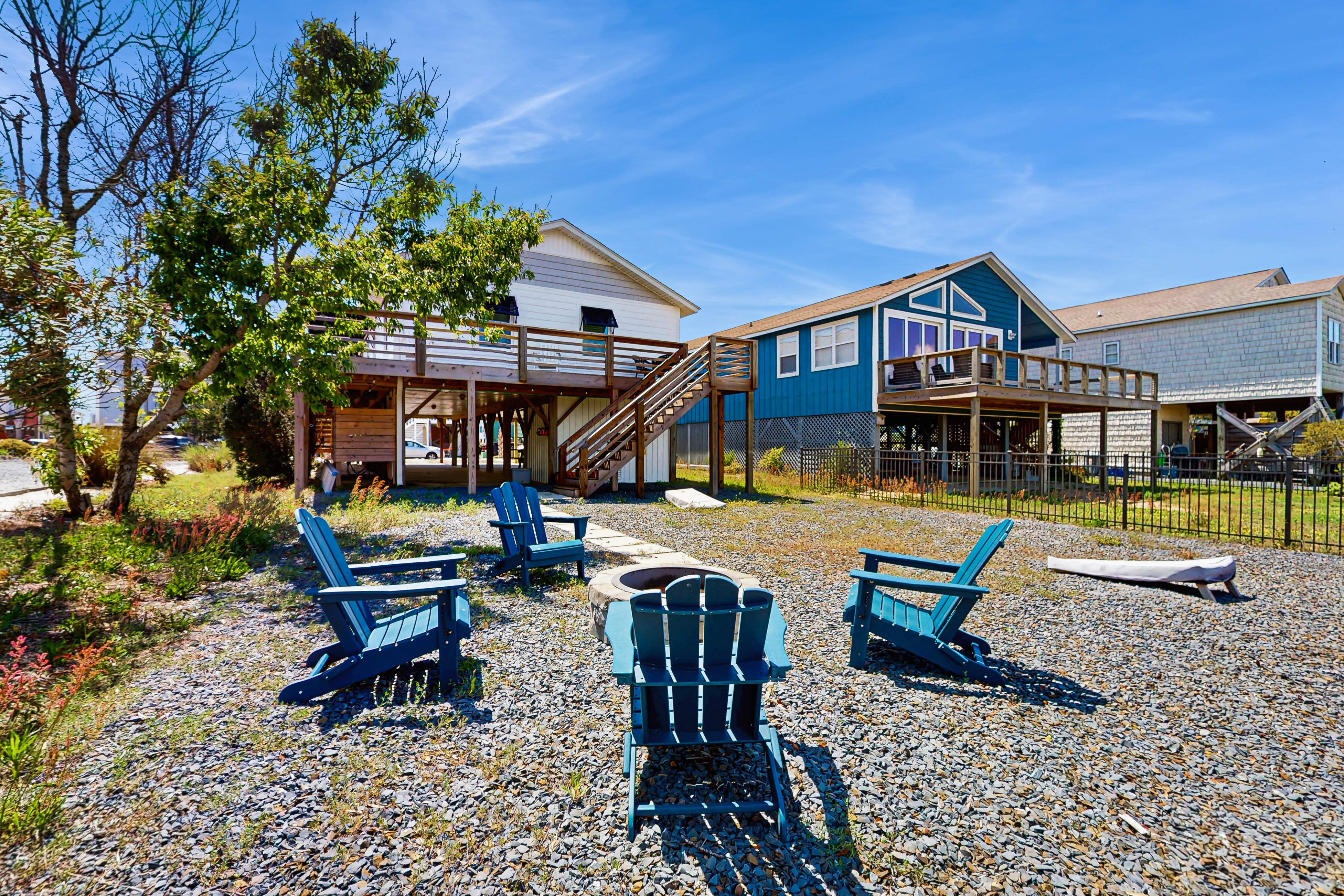 Stunning marsh view home with fire-pit and close to beach access