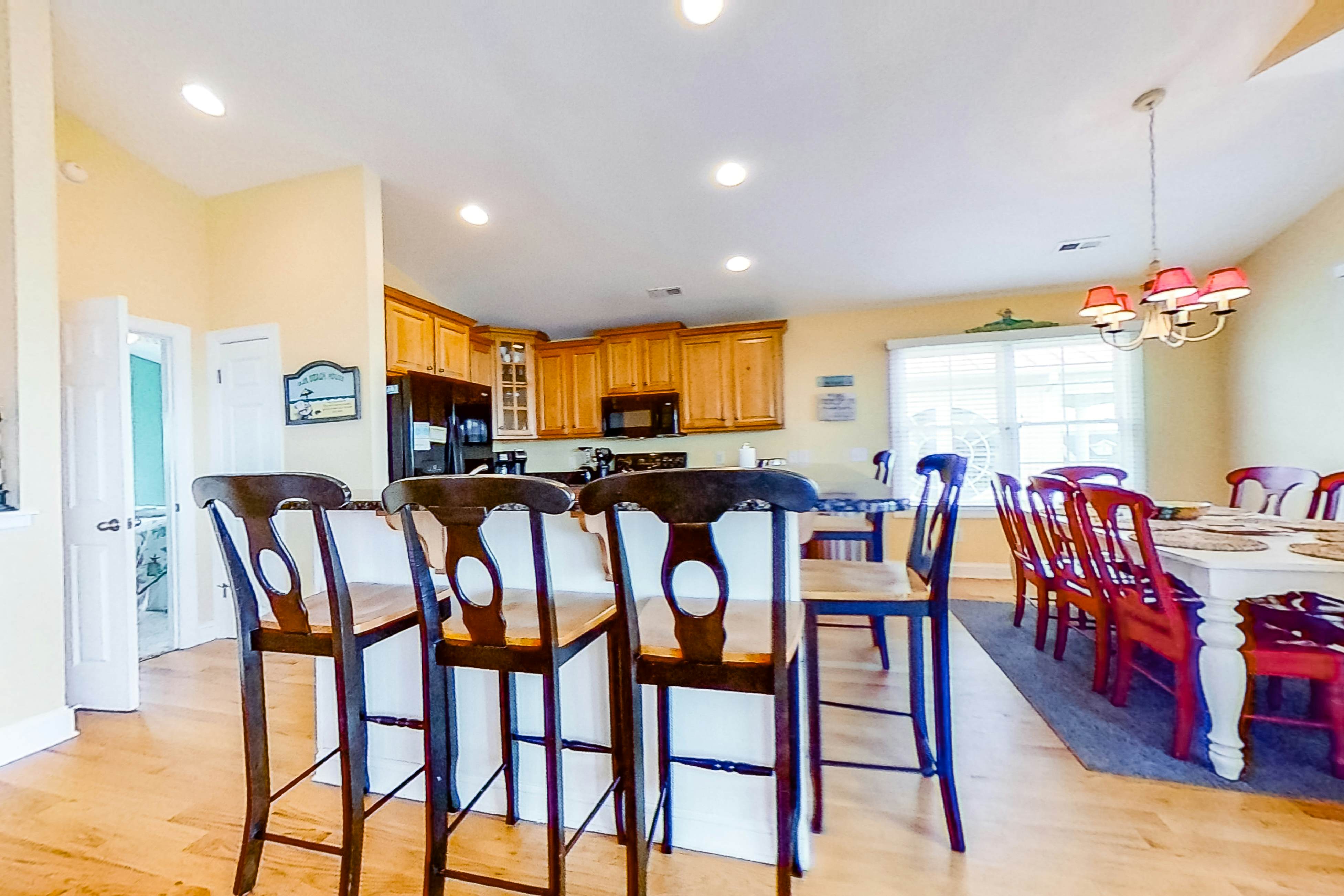 OIB10 Life's Too Shore