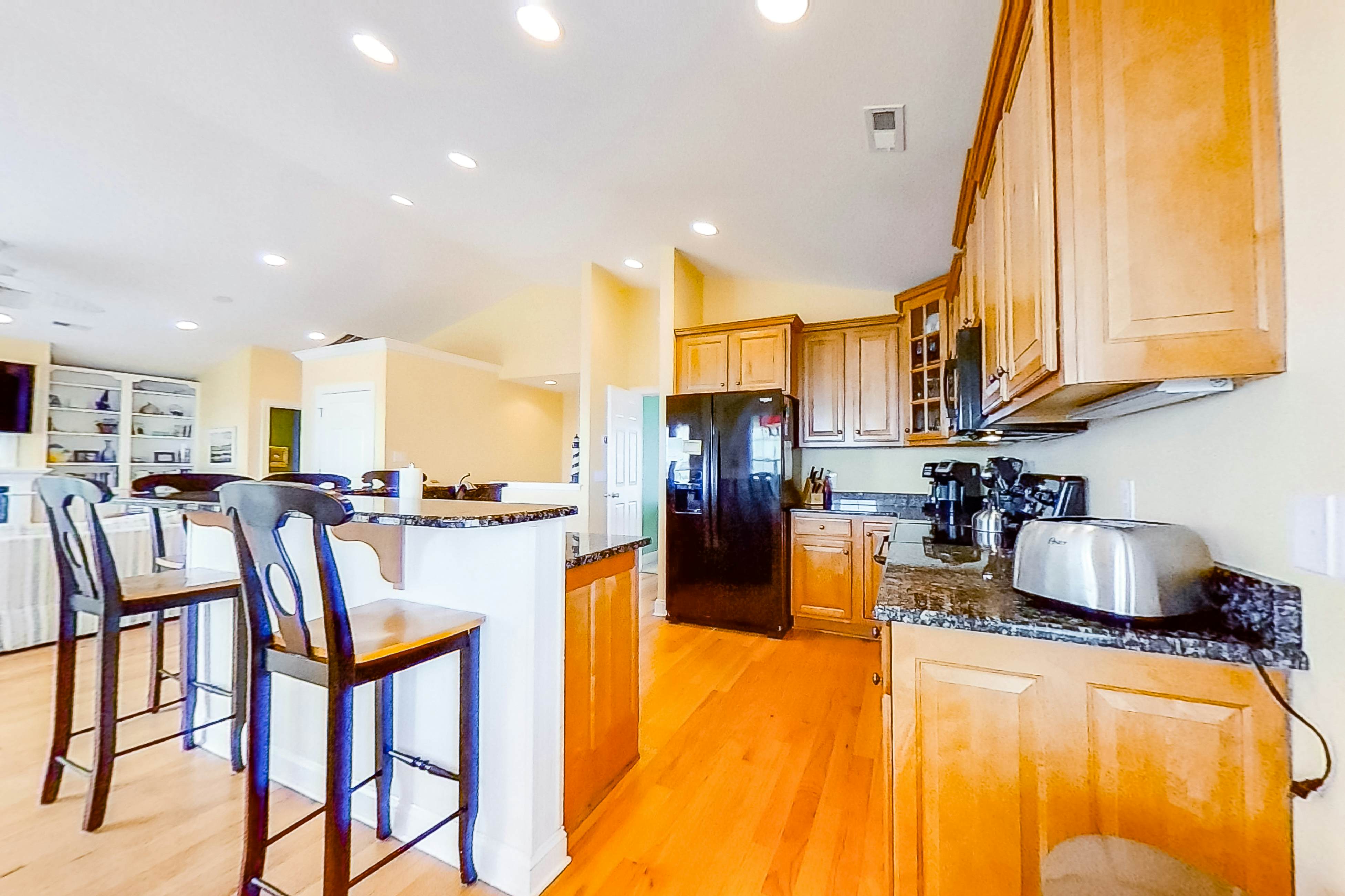 OIB10 Life's Too Shore