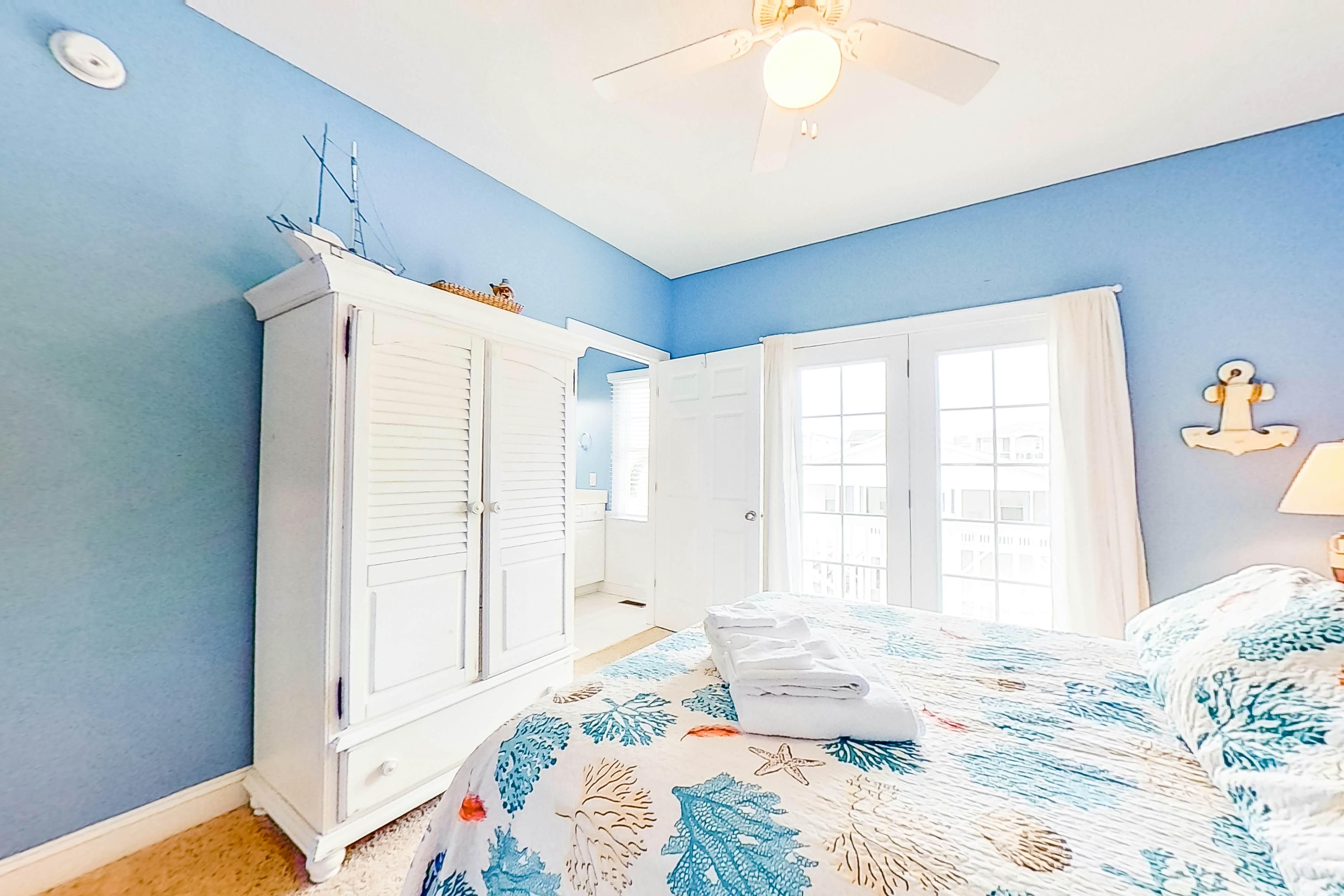 OIB10 Life's Too Shore