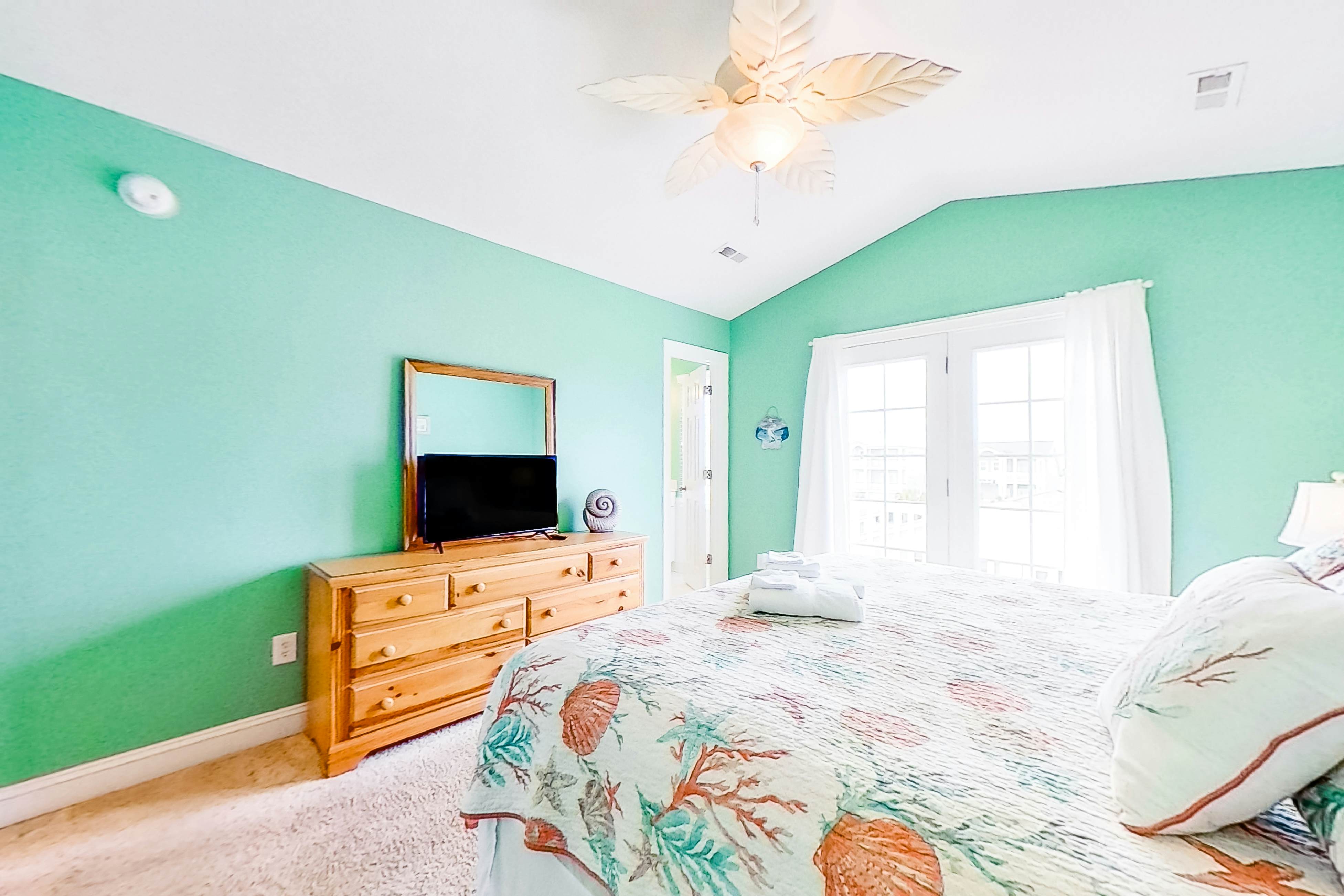 OIB10 Life's Too Shore