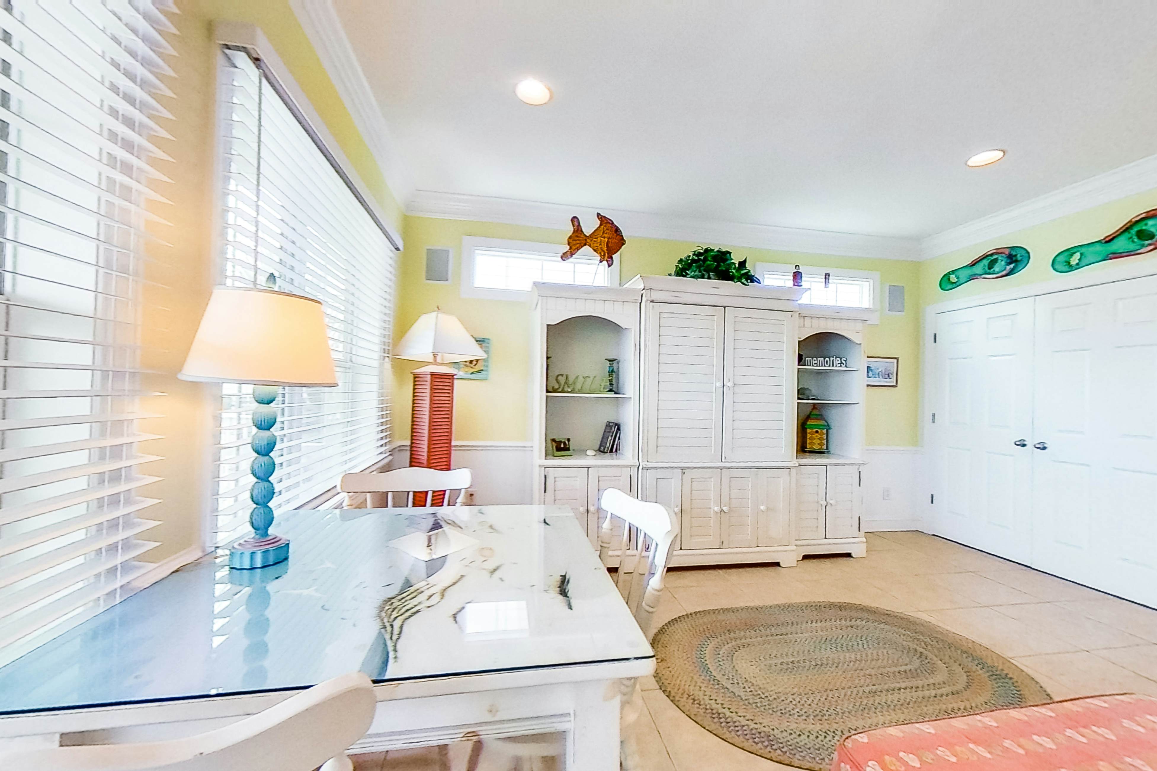 OIB10 Life's Too Shore