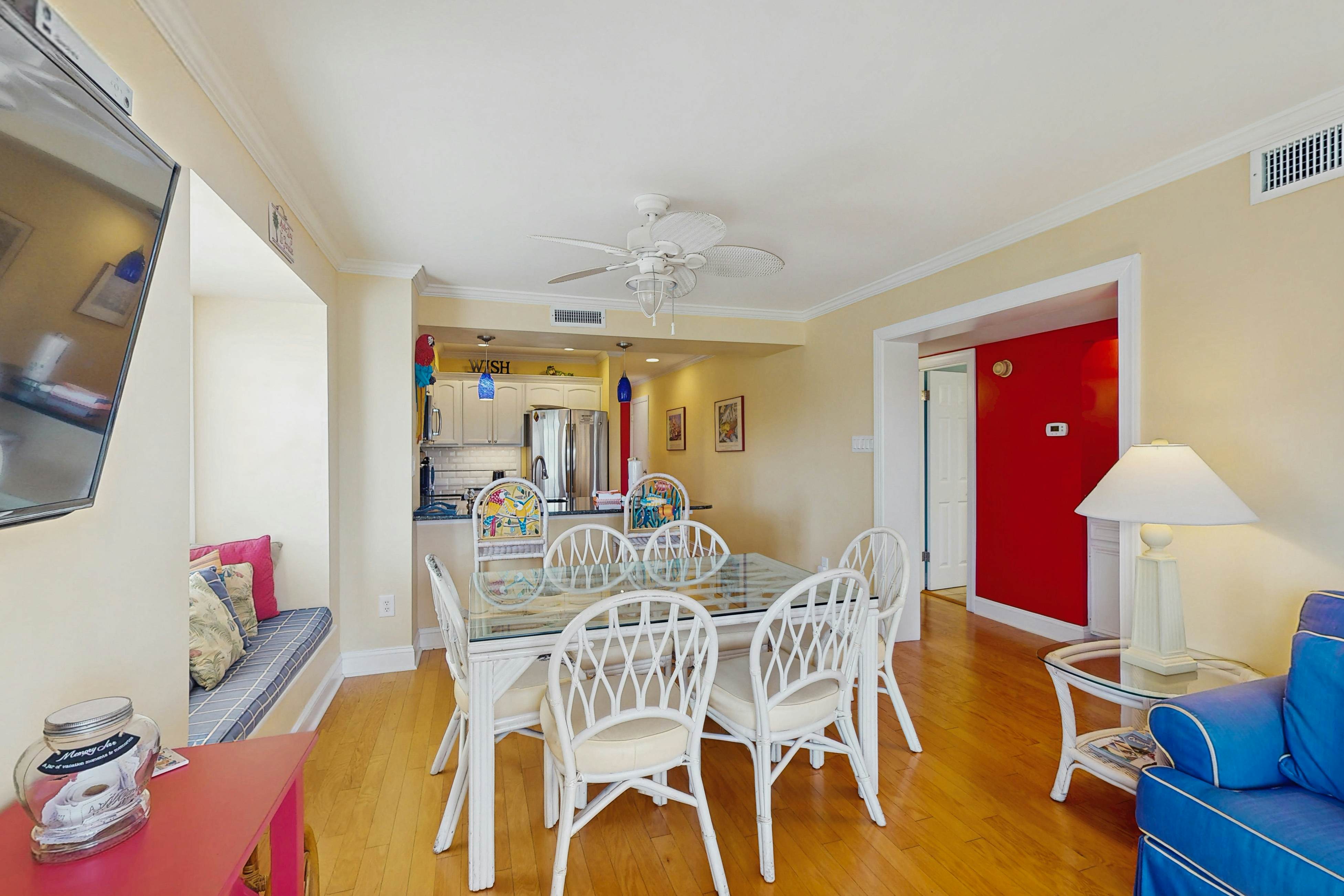 ABIBS48 Island Beach & Racquet Club H205