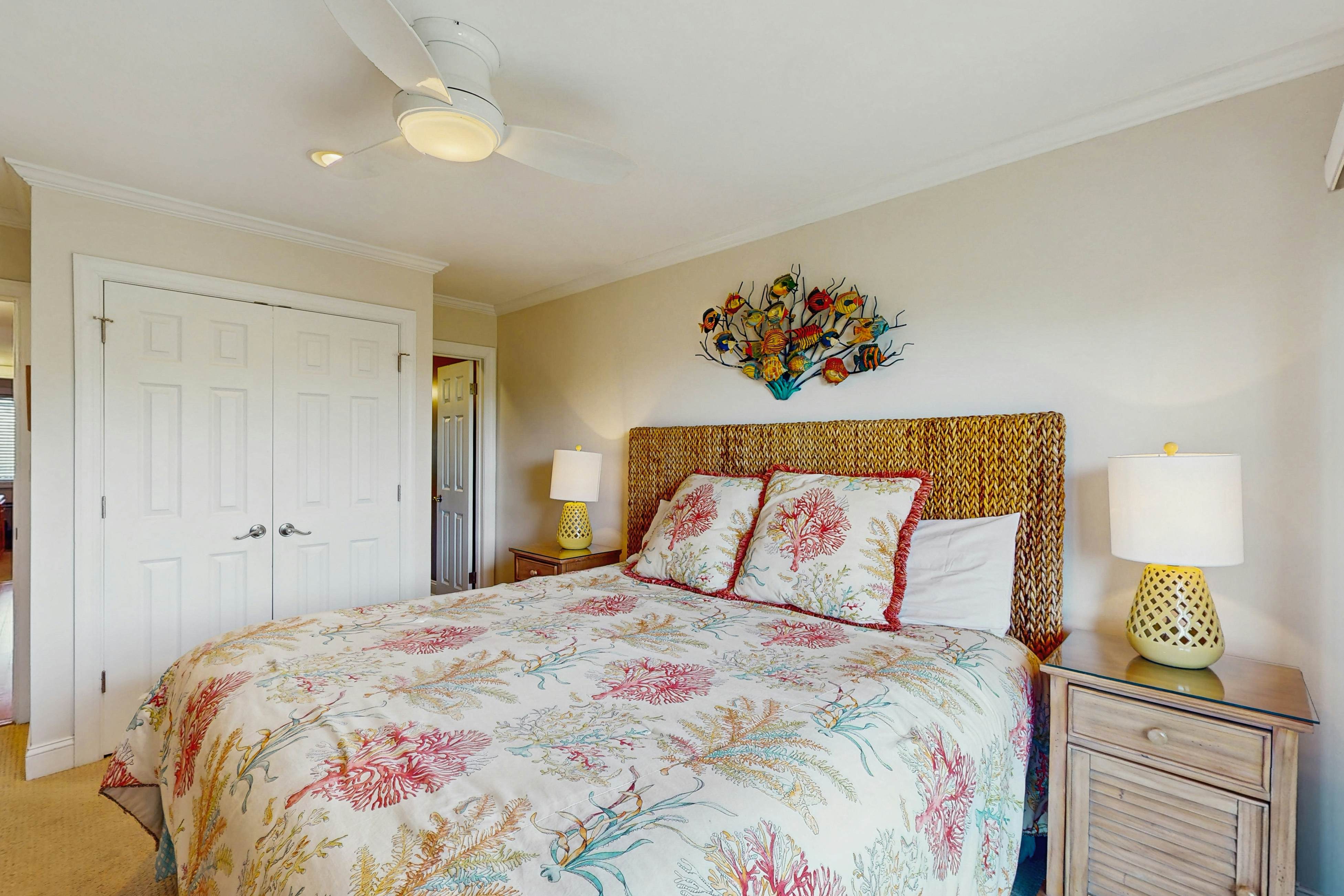 ABIBS48 Island Beach & Racquet Club H205