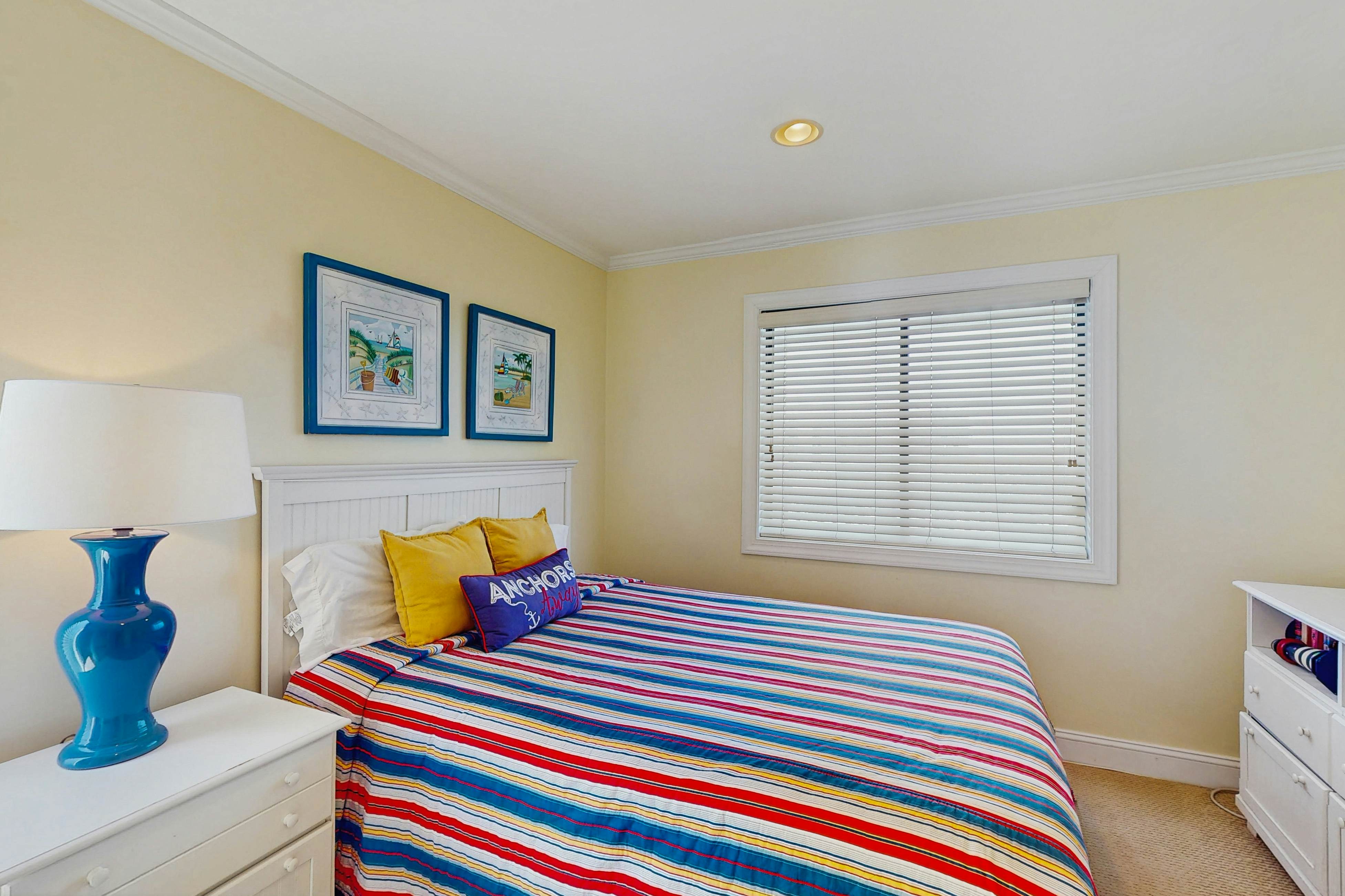 ABIBS48 Island Beach & Racquet Club H205