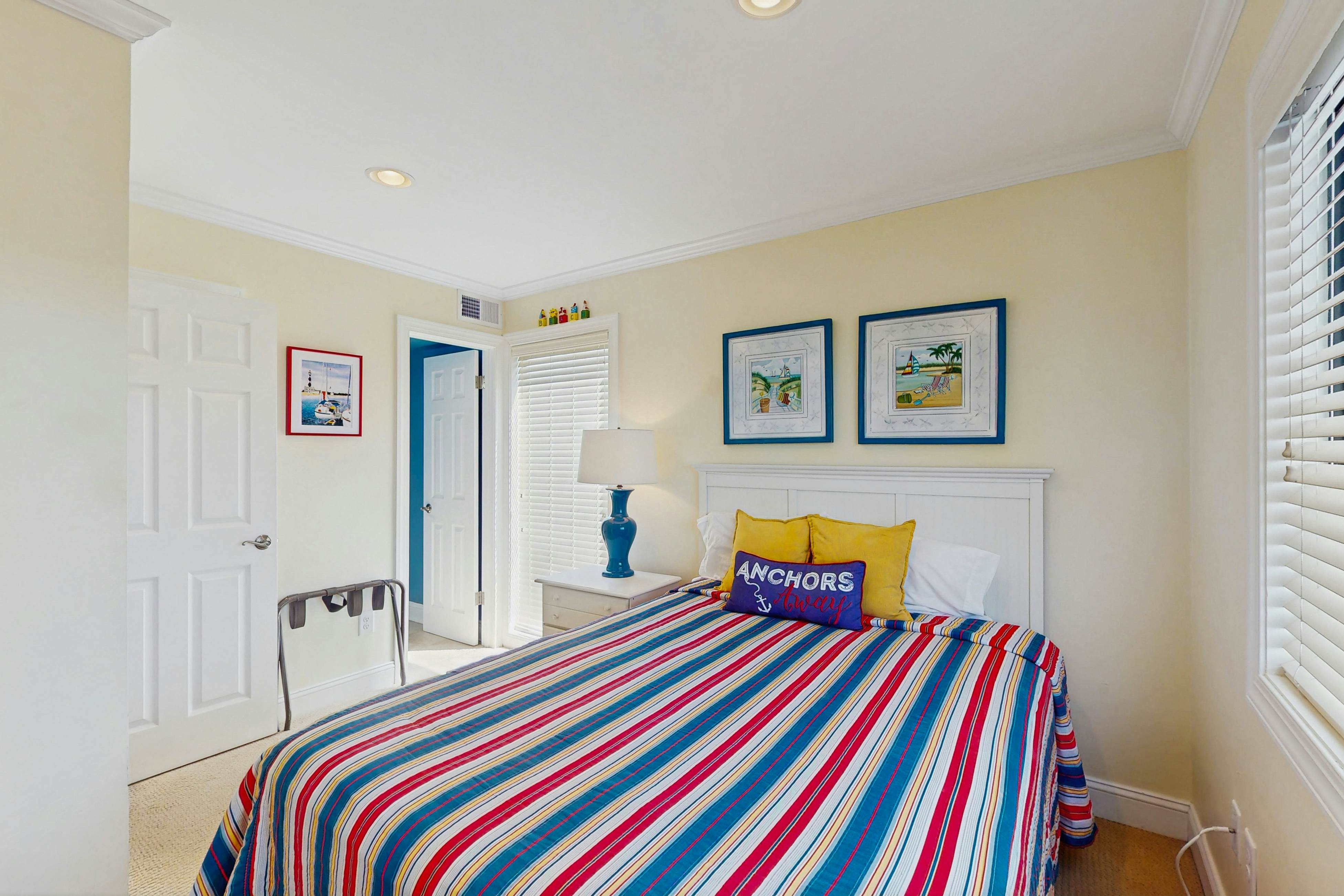 ABIBS48 Island Beach & Racquet Club H205