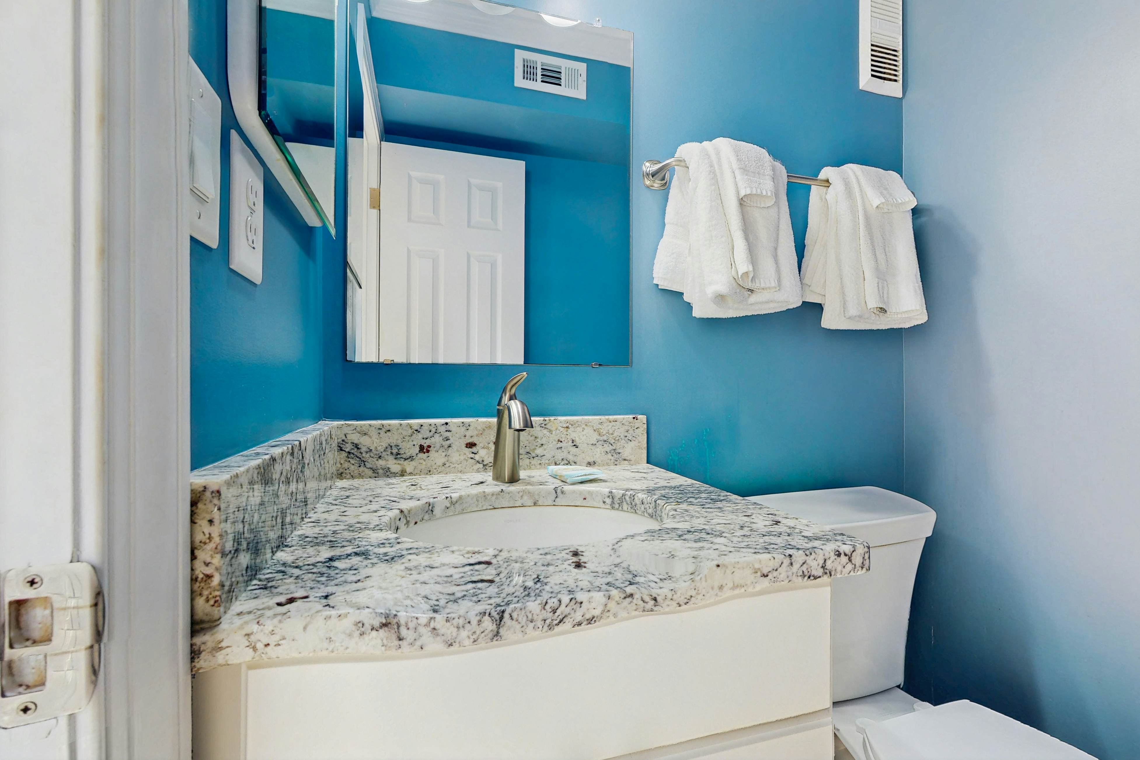 ABIBS48 Island Beach & Racquet Club H205