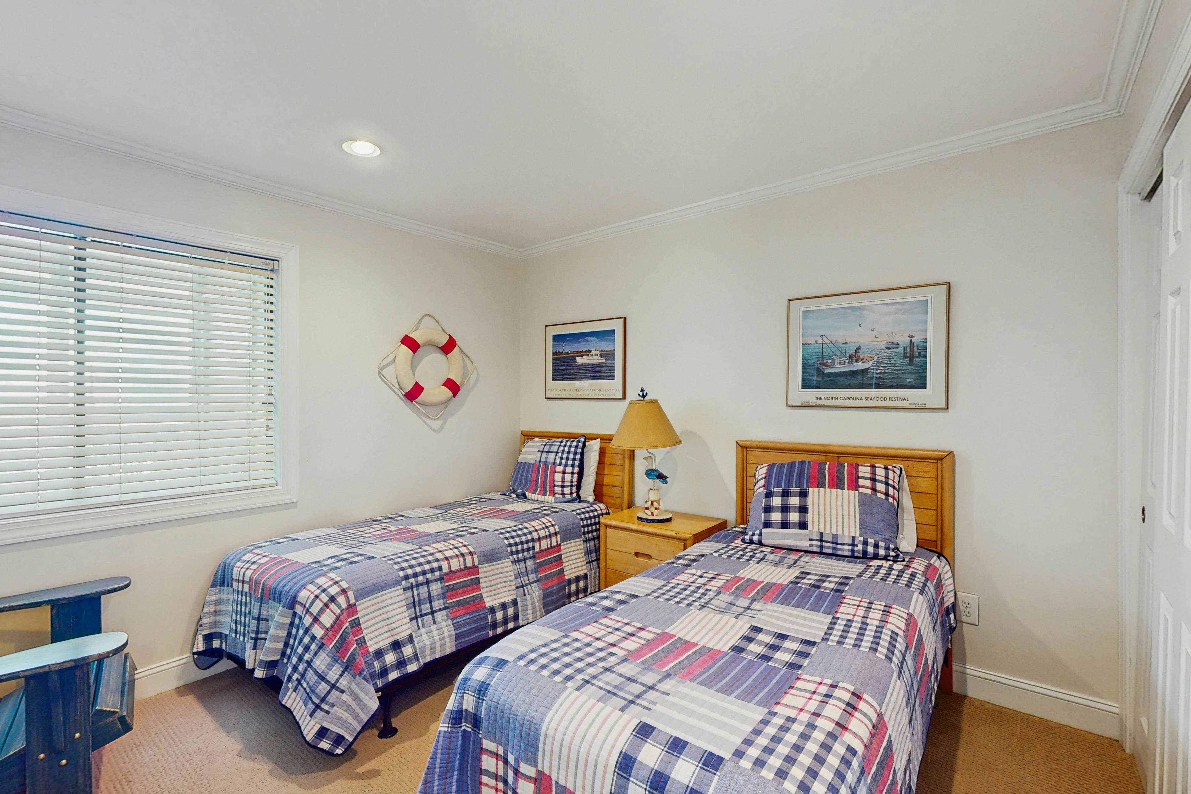 ABIBS48 Island Beach & Racquet Club H205