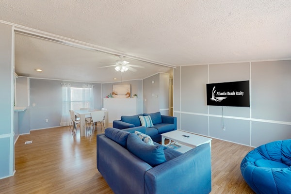 Reel Paradise: Soundfront, near beach, private dock & views!