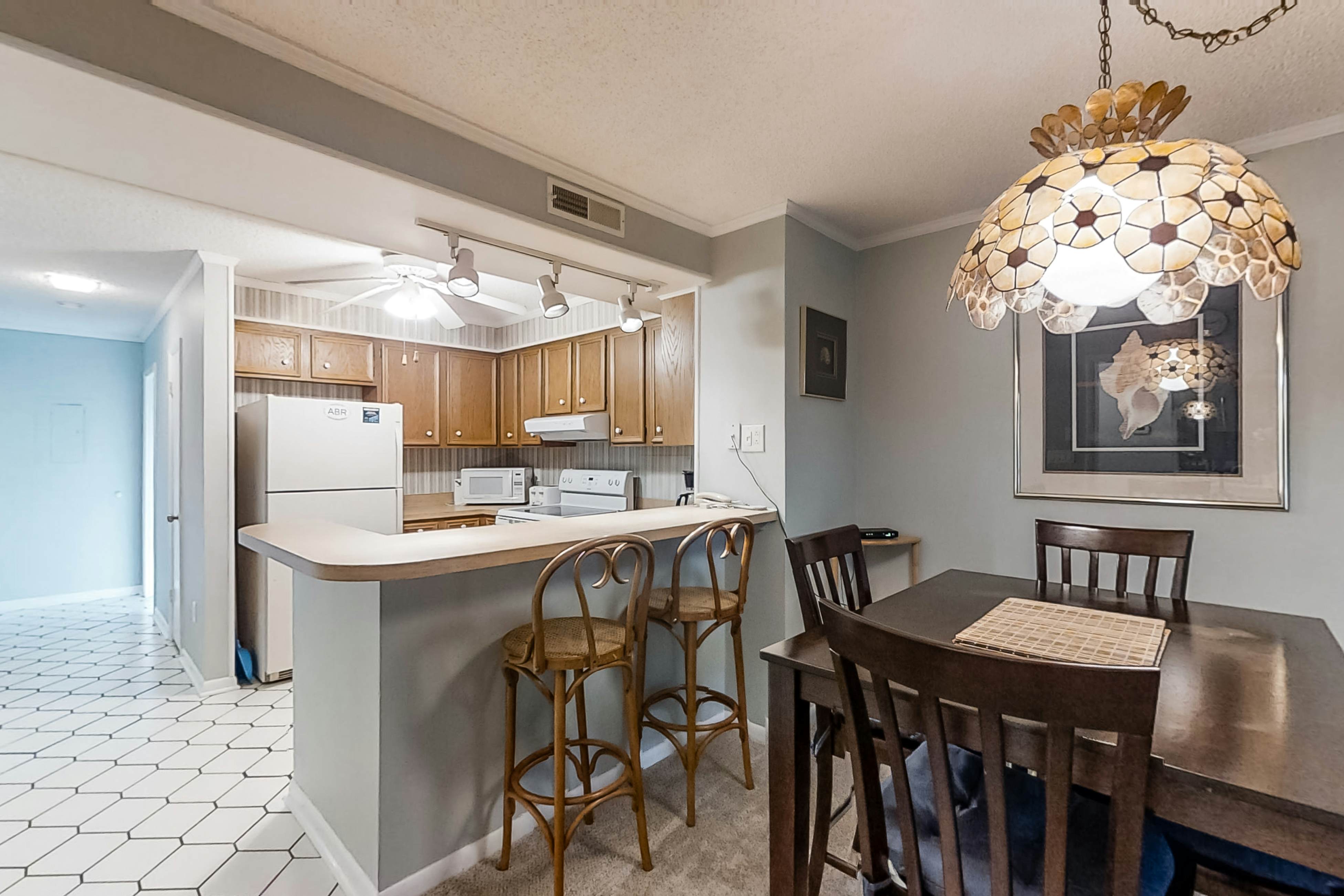 ABIBS45 Island Beach & Racquet Club G104