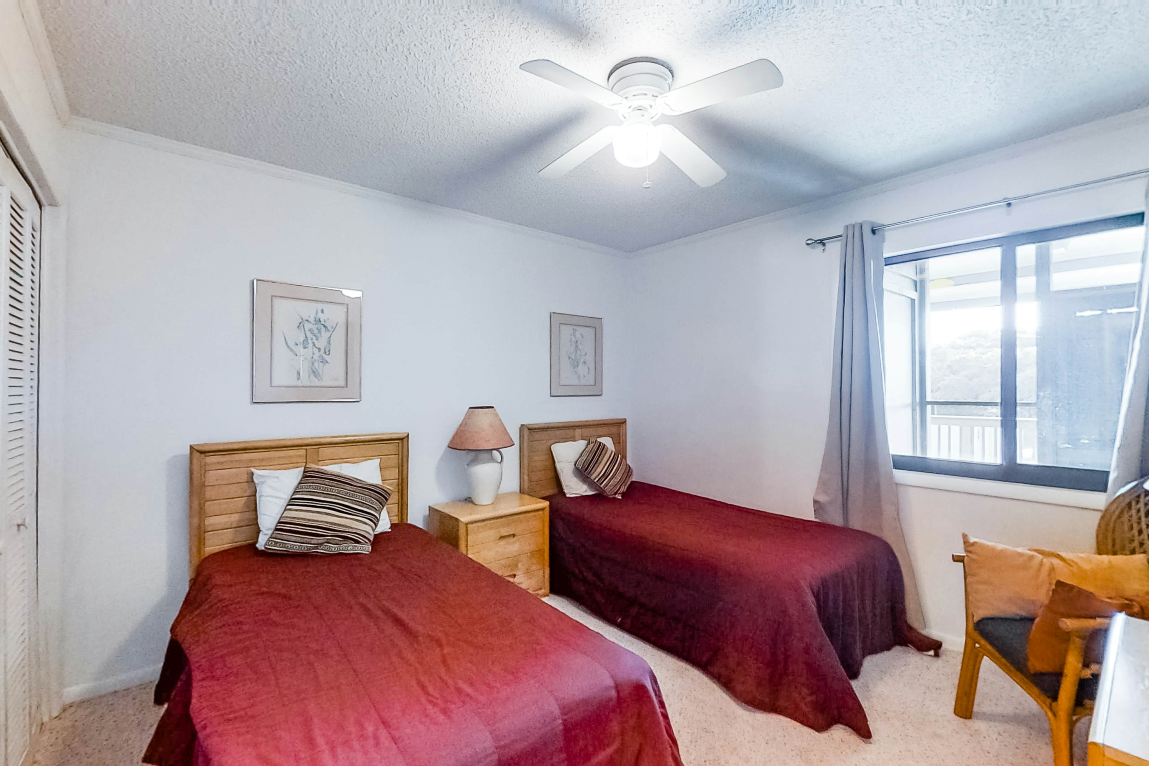 ABIBS45 Island Beach & Racquet Club G104