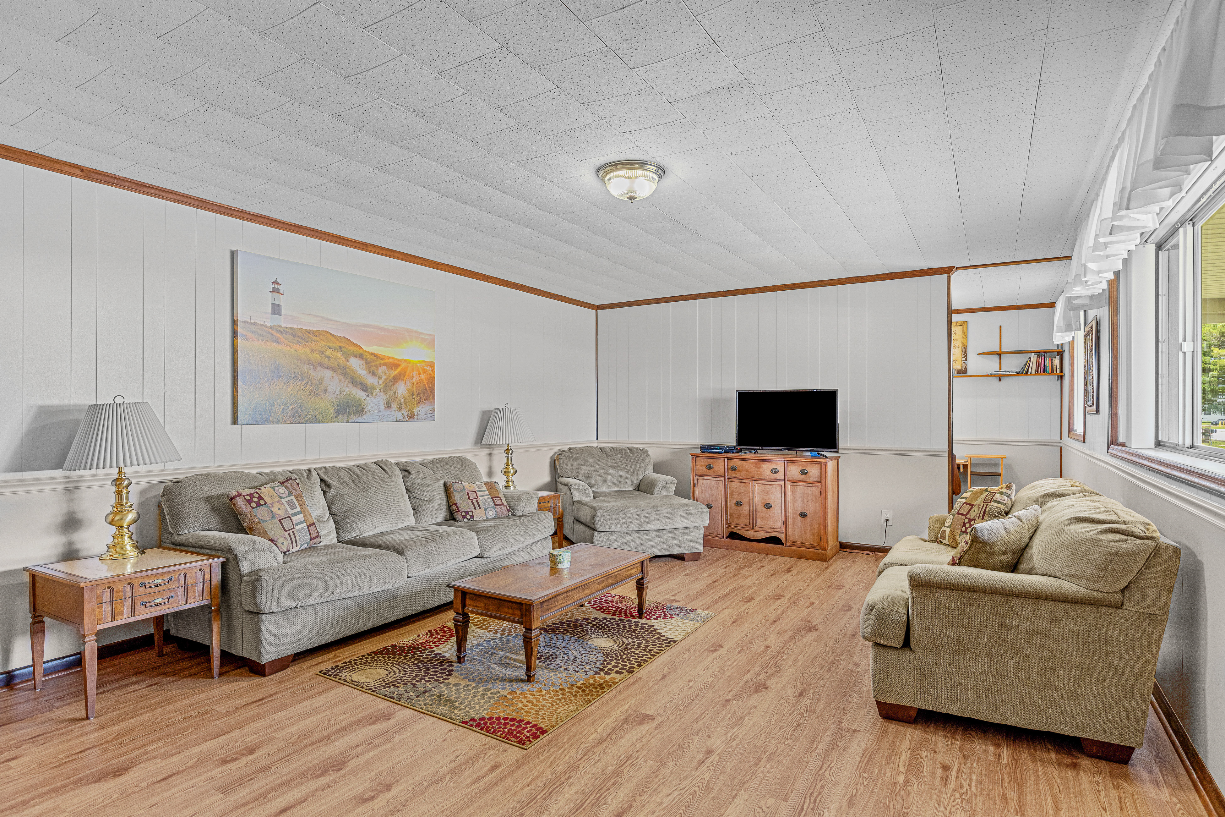 Coastal home near the ocean with covered porches & W/D