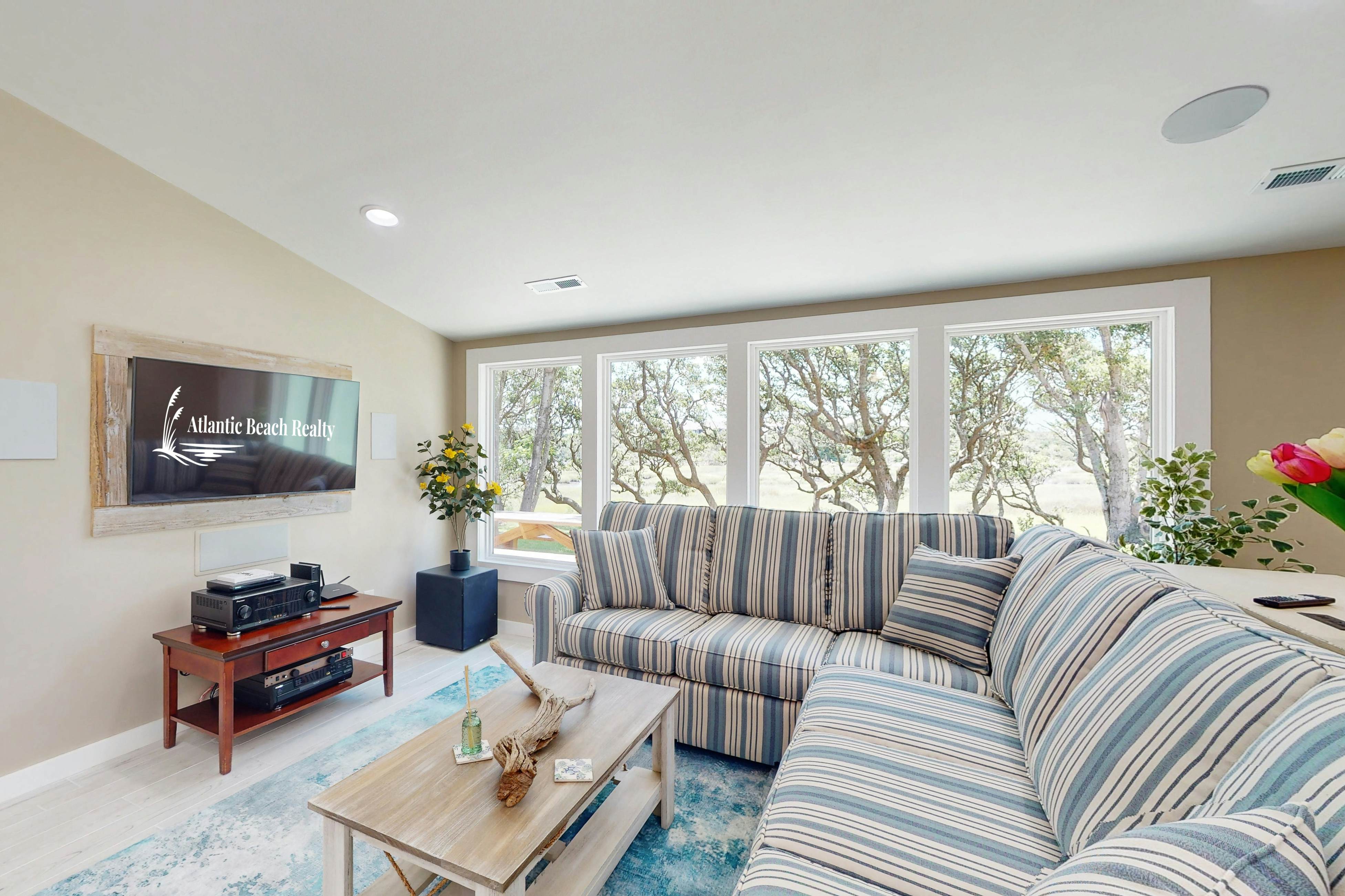 AB162 Hidden in the Oaks