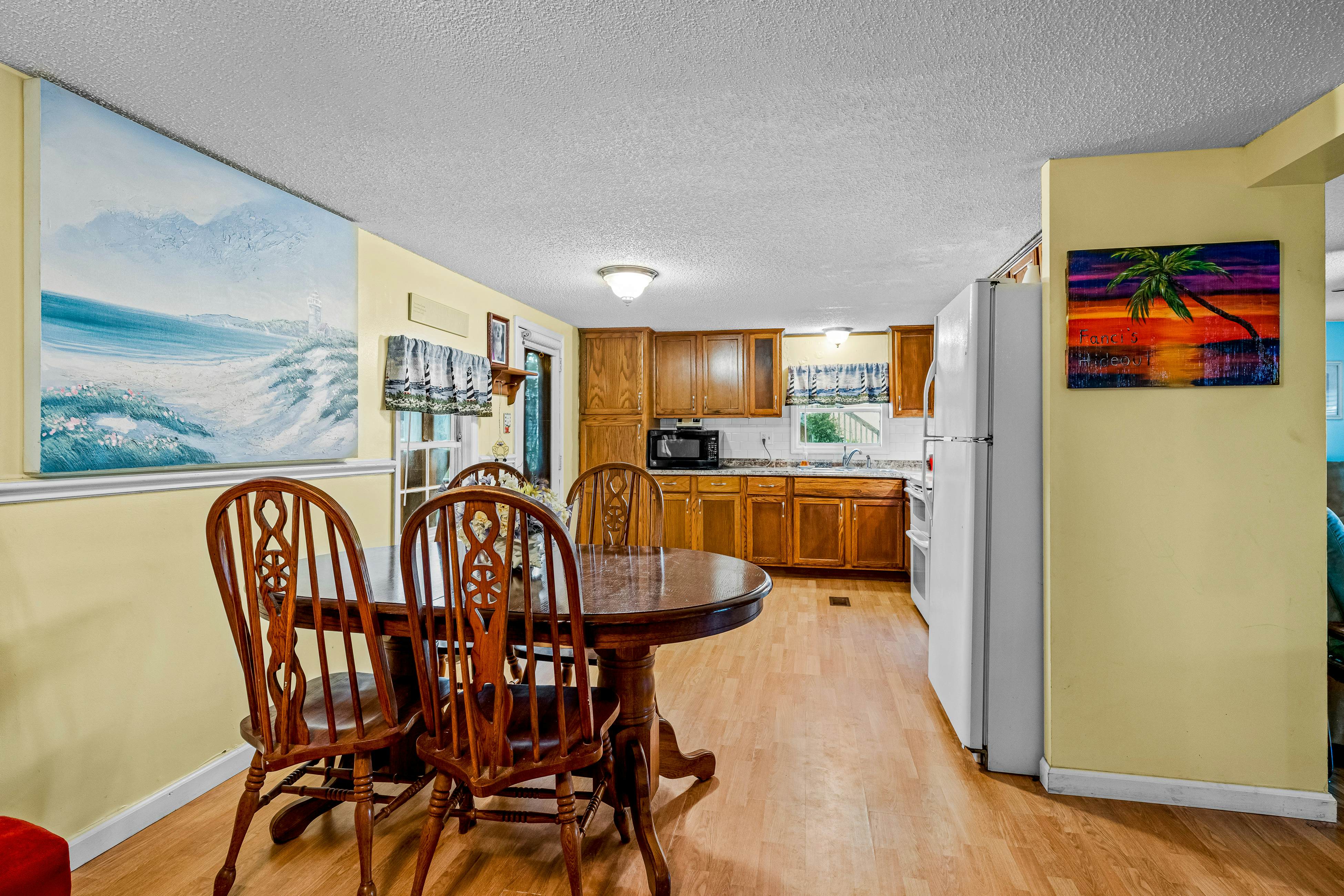 AB98 Fanci's Hideout