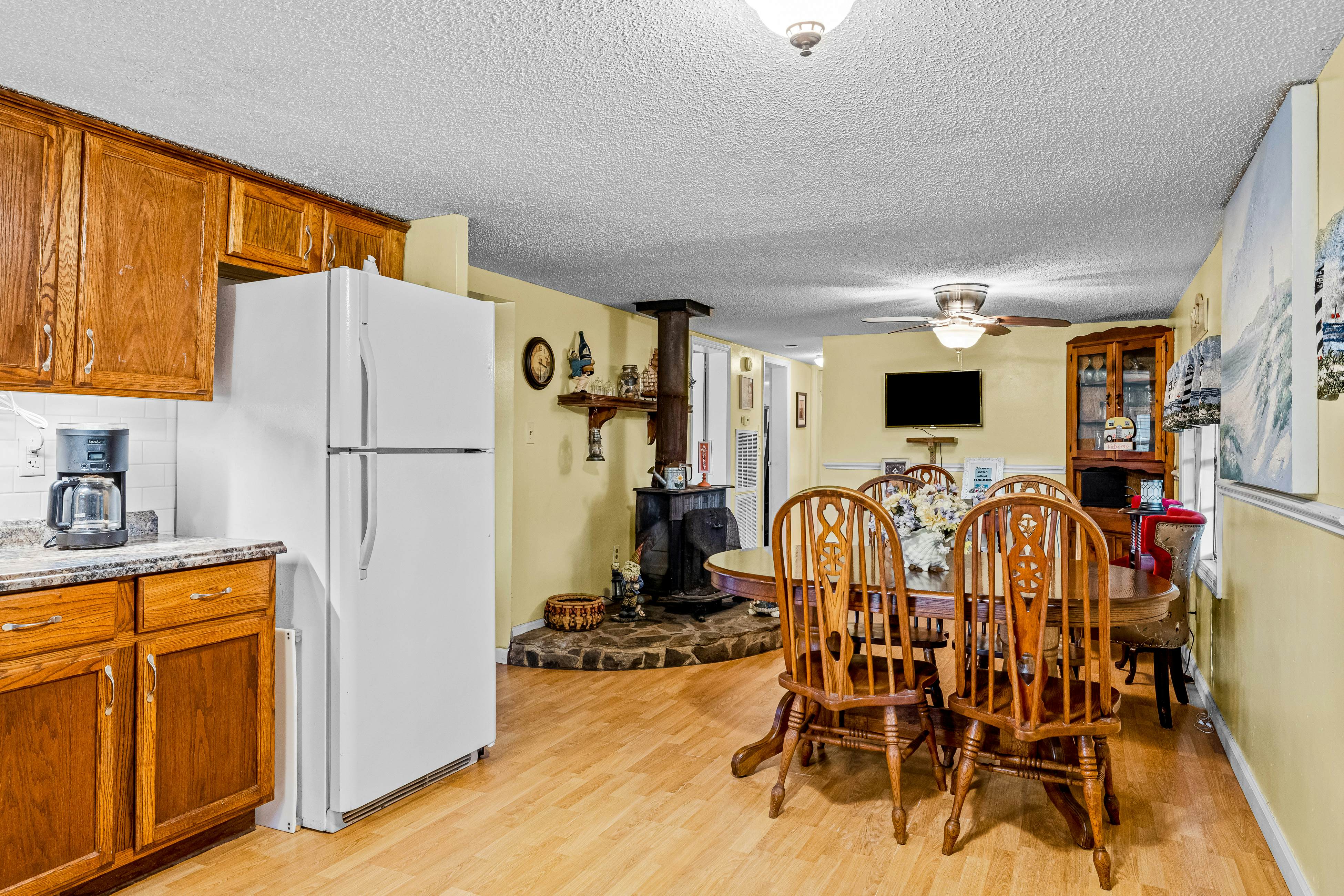 AB98 Fanci's Hideout