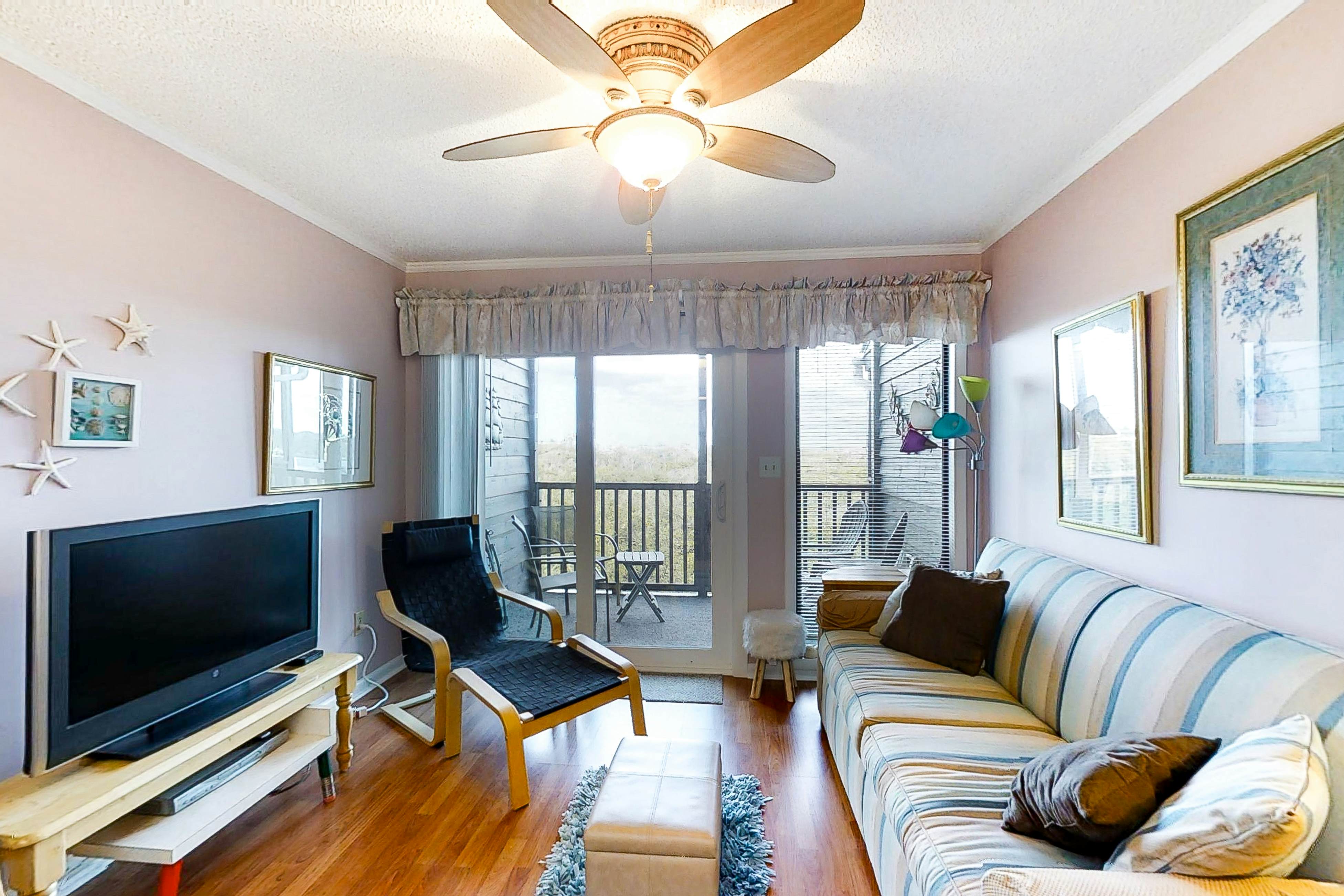 ABIBS50 Island Beach & Racquet Club H304