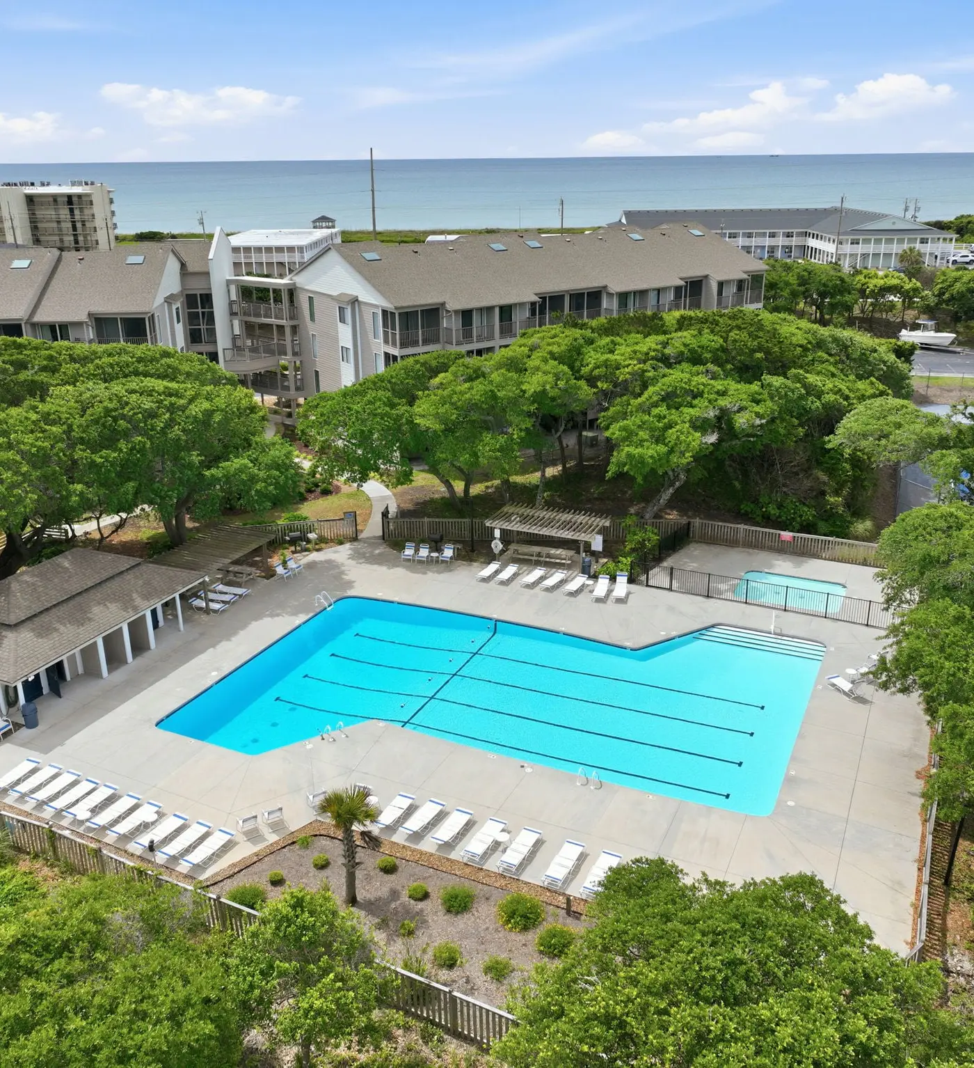 ABIBS50 Island Beach & Racquet Club H304