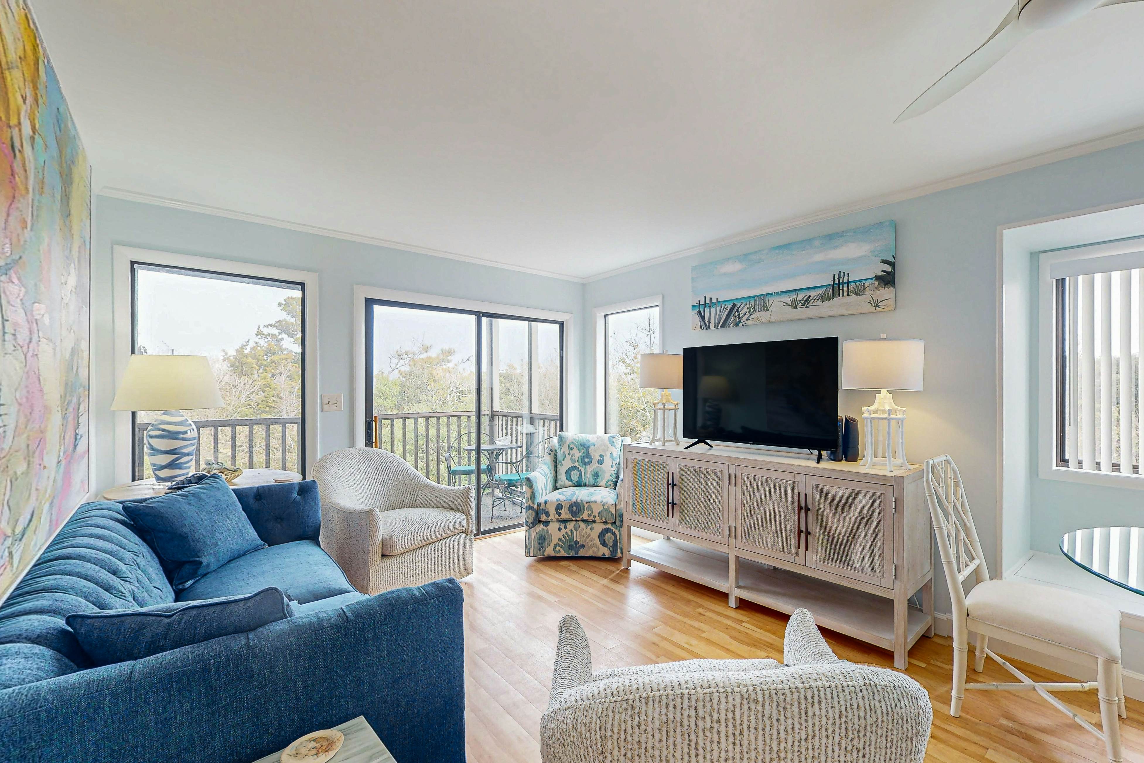 ABIBS150 Island Beach & Racquet Club G210