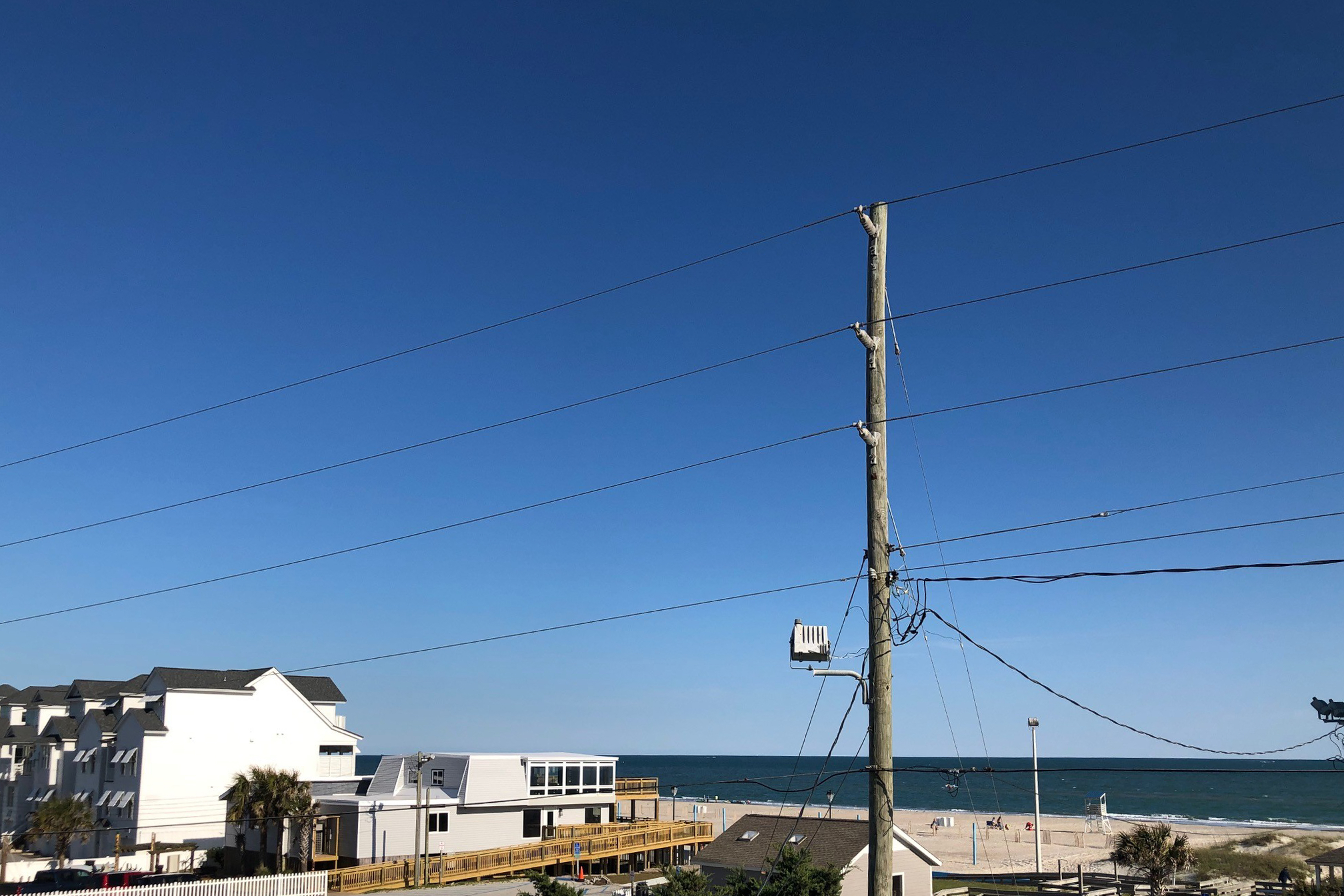 Bullard Cottage: In the heart of Atlantic Beach w/ocean views