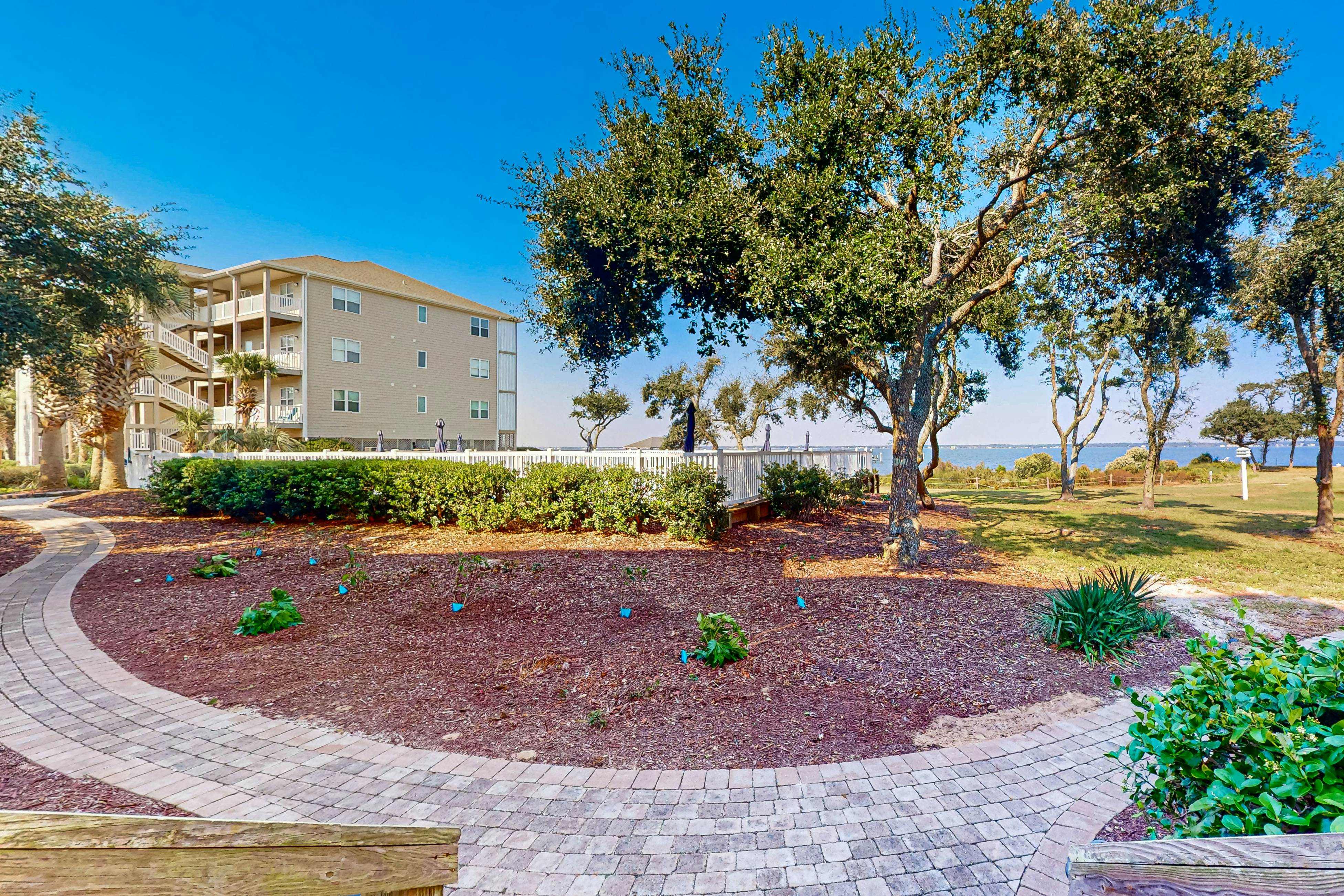 IBOC02 Ocean Club 302