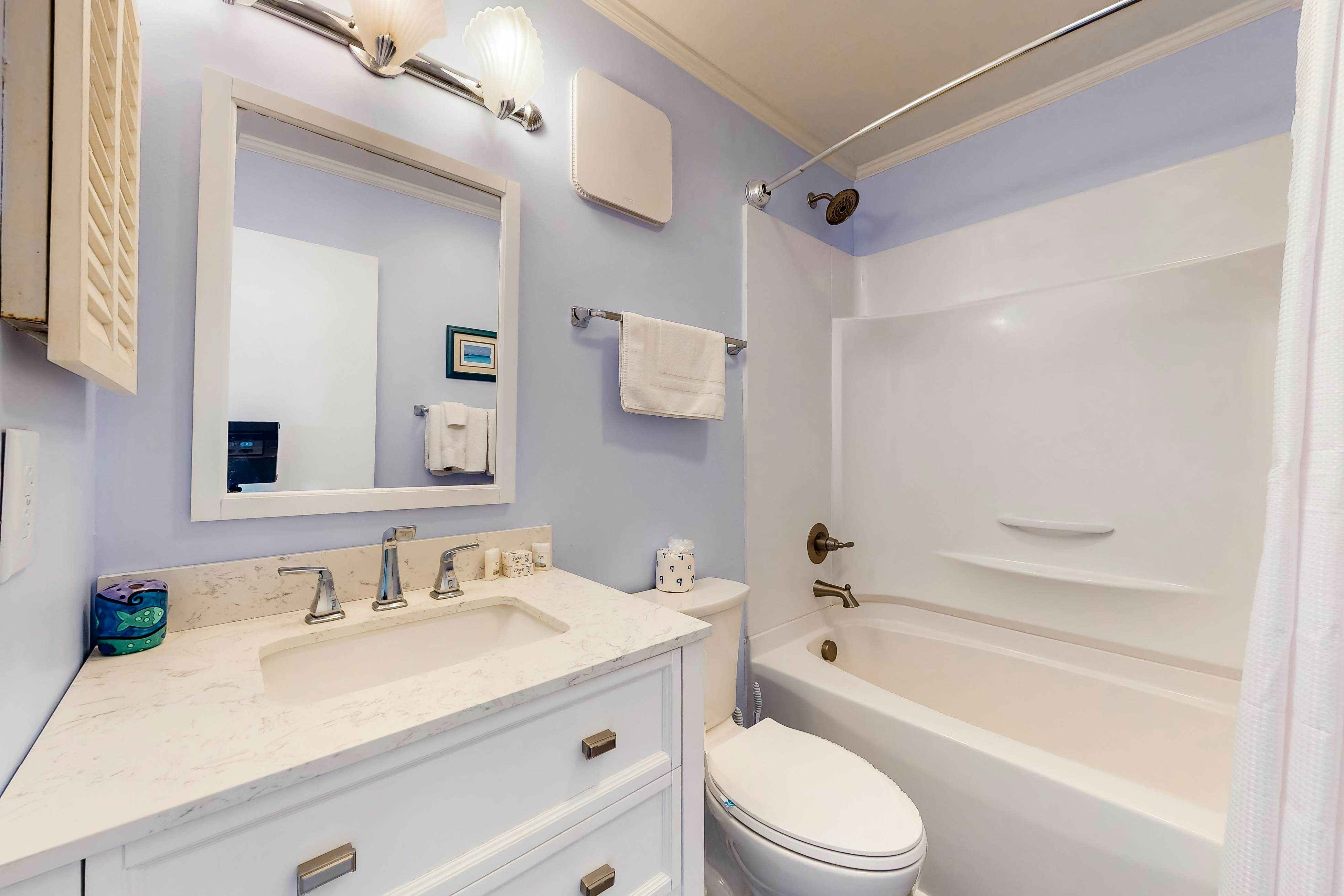 ABIBS49 Island Beach & Racquet Club H211